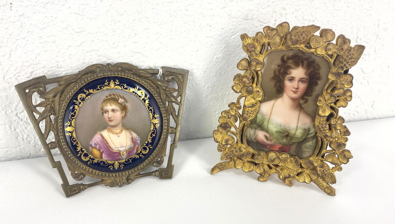 2 Vintage Framed Miniature Portraits. Berlin porcelain (1 of 14)