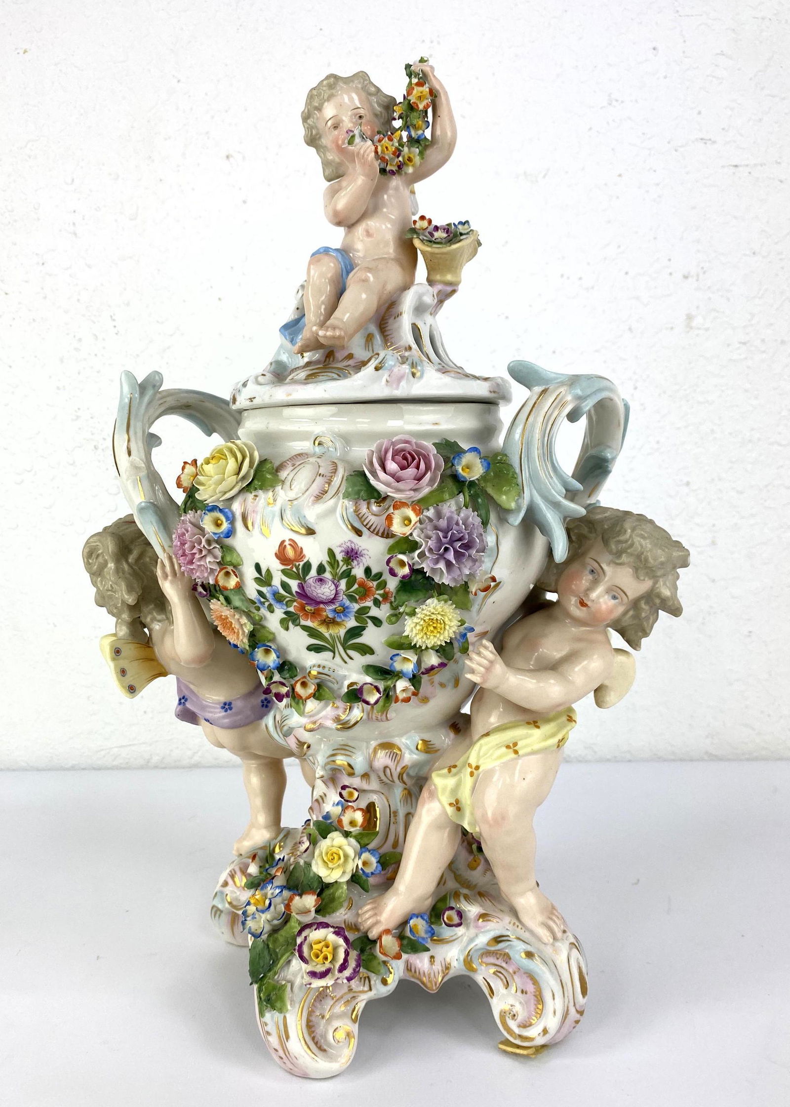 Large Meissen Type Lidded Urn. Heavily decorated. Decor (1 of 17)