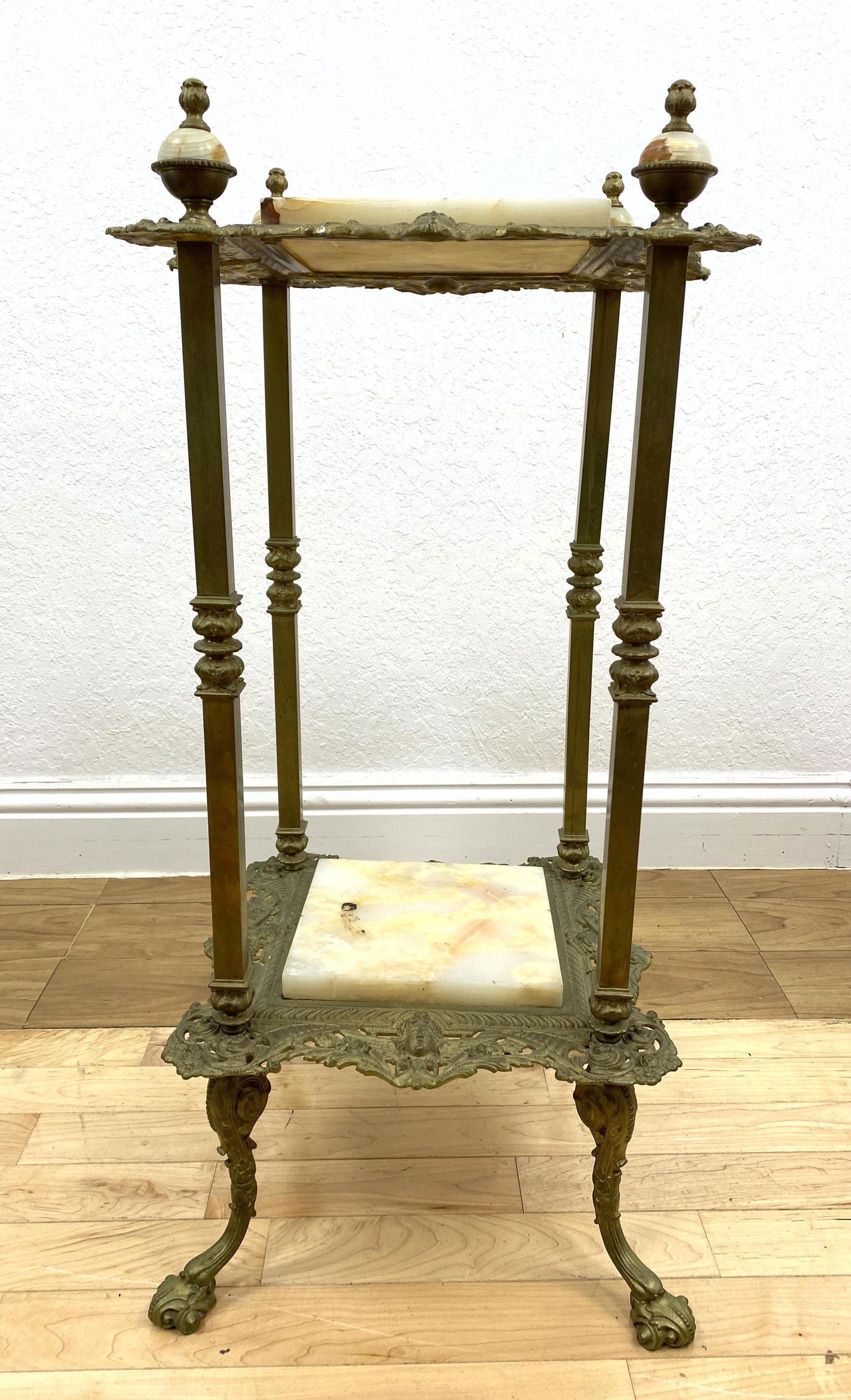 2 Tier Brass and Onyx Plant Table Display.  Onyx finial (1 of 12)