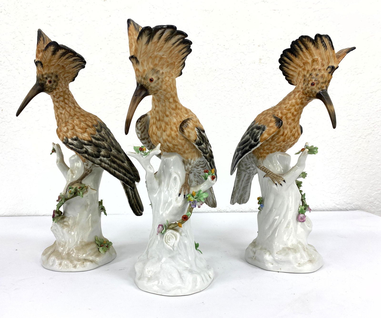 3 pcs Mottahedeh Design Porcelain Bird Sculptures. (1 of 14)