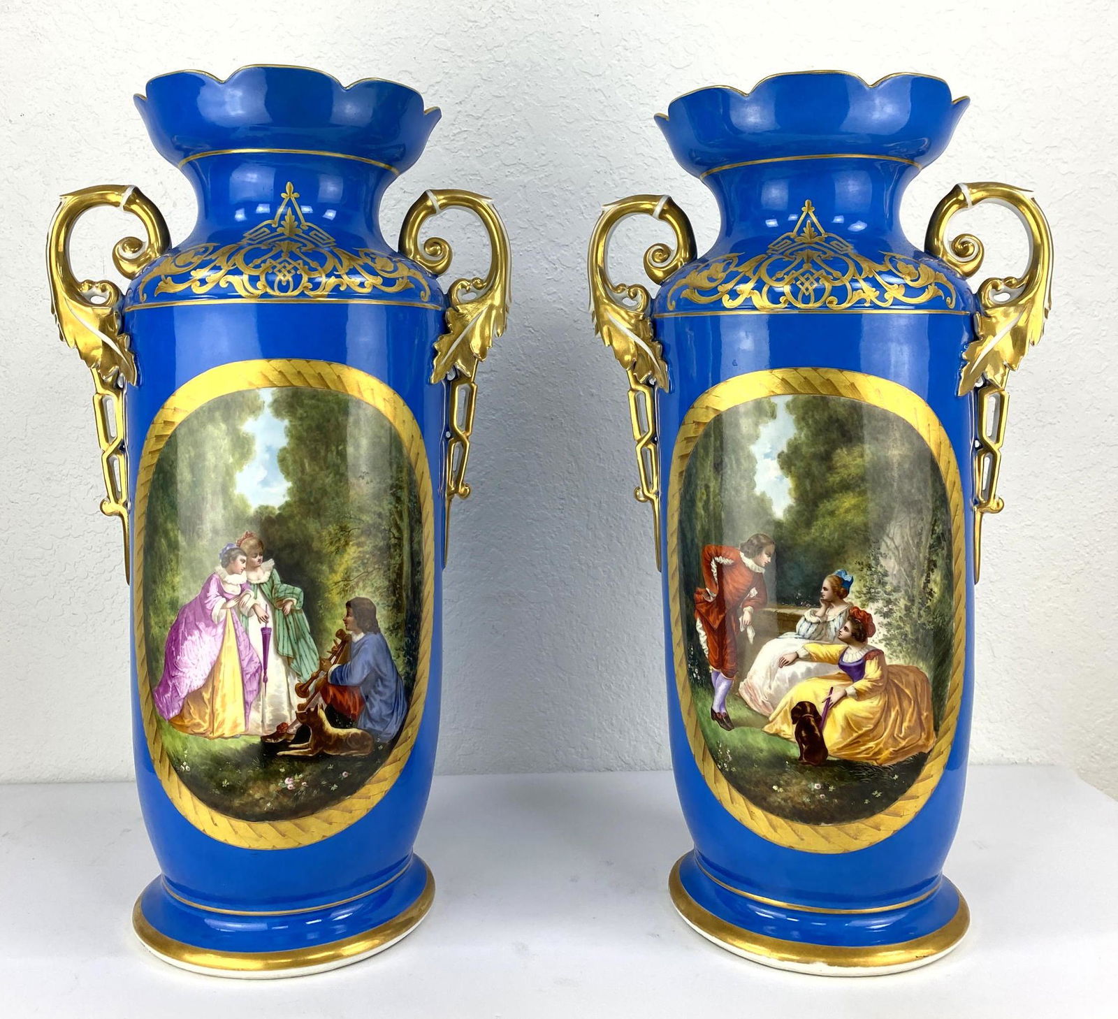 Pair Old Paris Porcelain Mantle Vases. Hand Painted Cou (1 of 11)