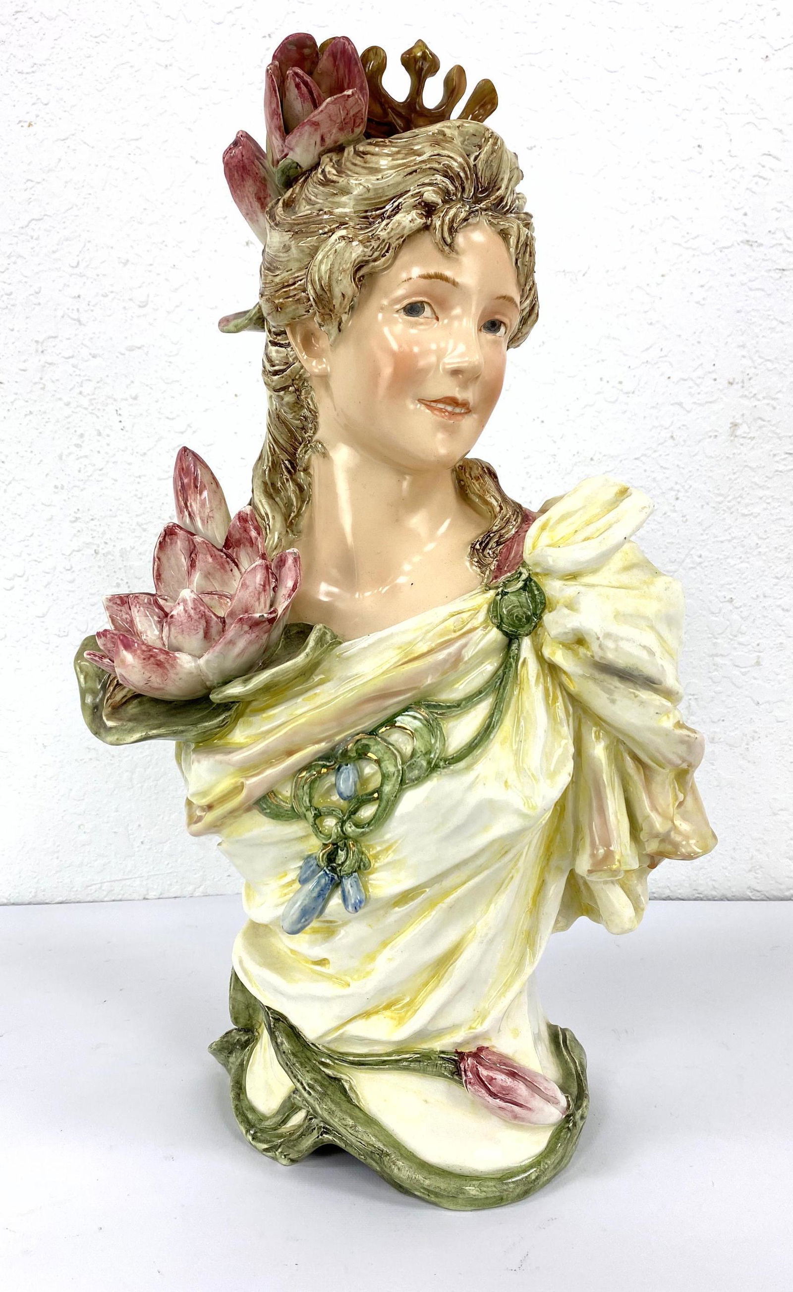 Antique Amphora Style Hand Painted Bust Sculpture. (1 of 11)