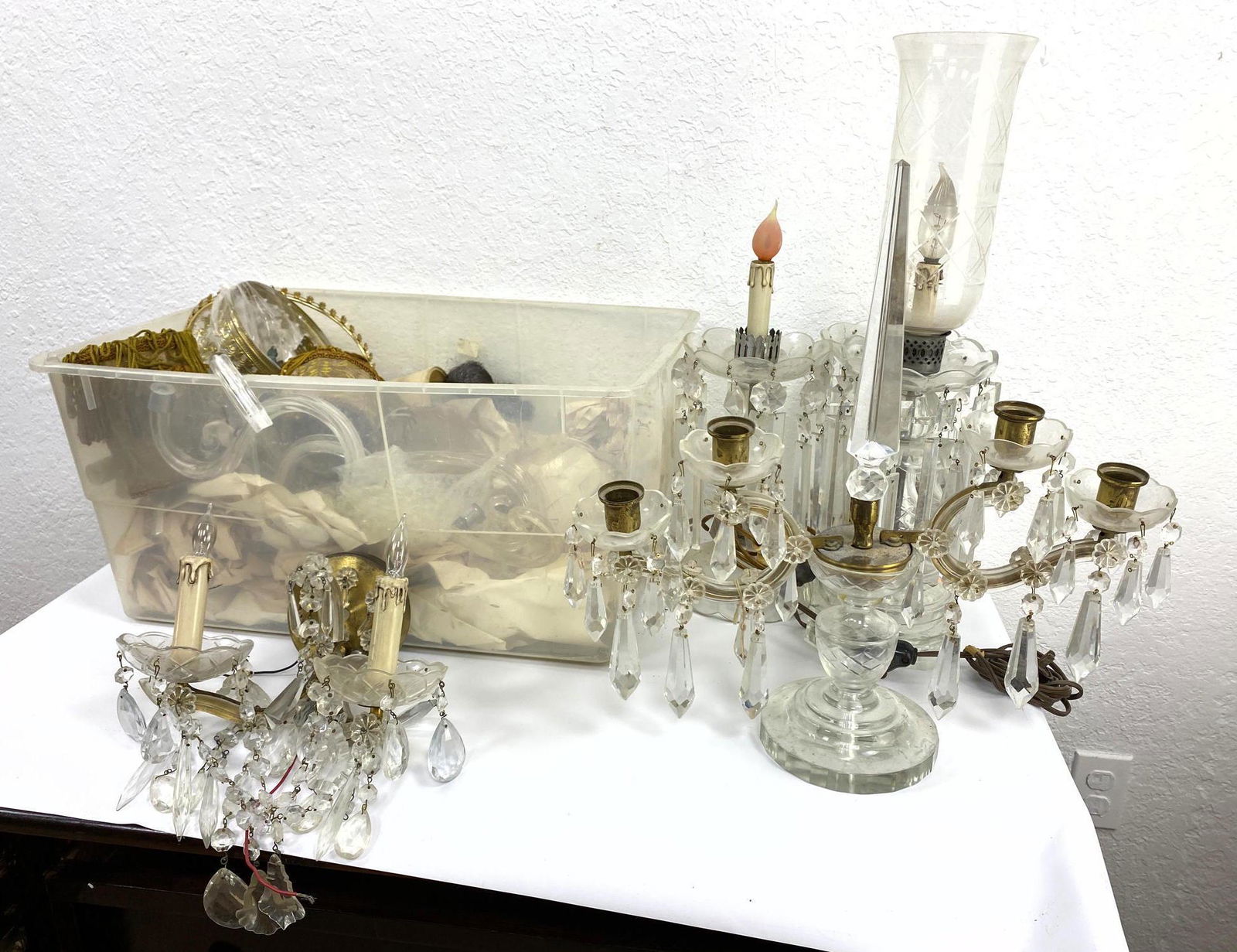 Large Lighting parts lot Crystal etc. Sconce and candel (1 of 7)