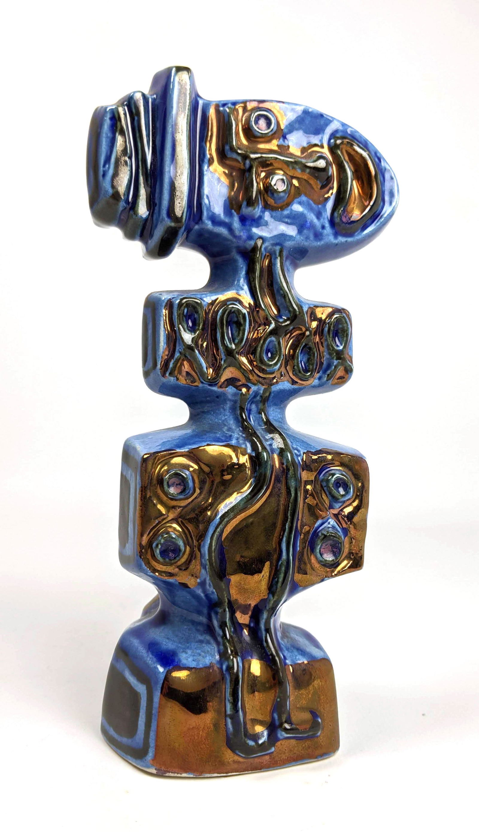 Modernist Abstract Glazed Sculpture. Sideways Head. Pic (1 of 7)