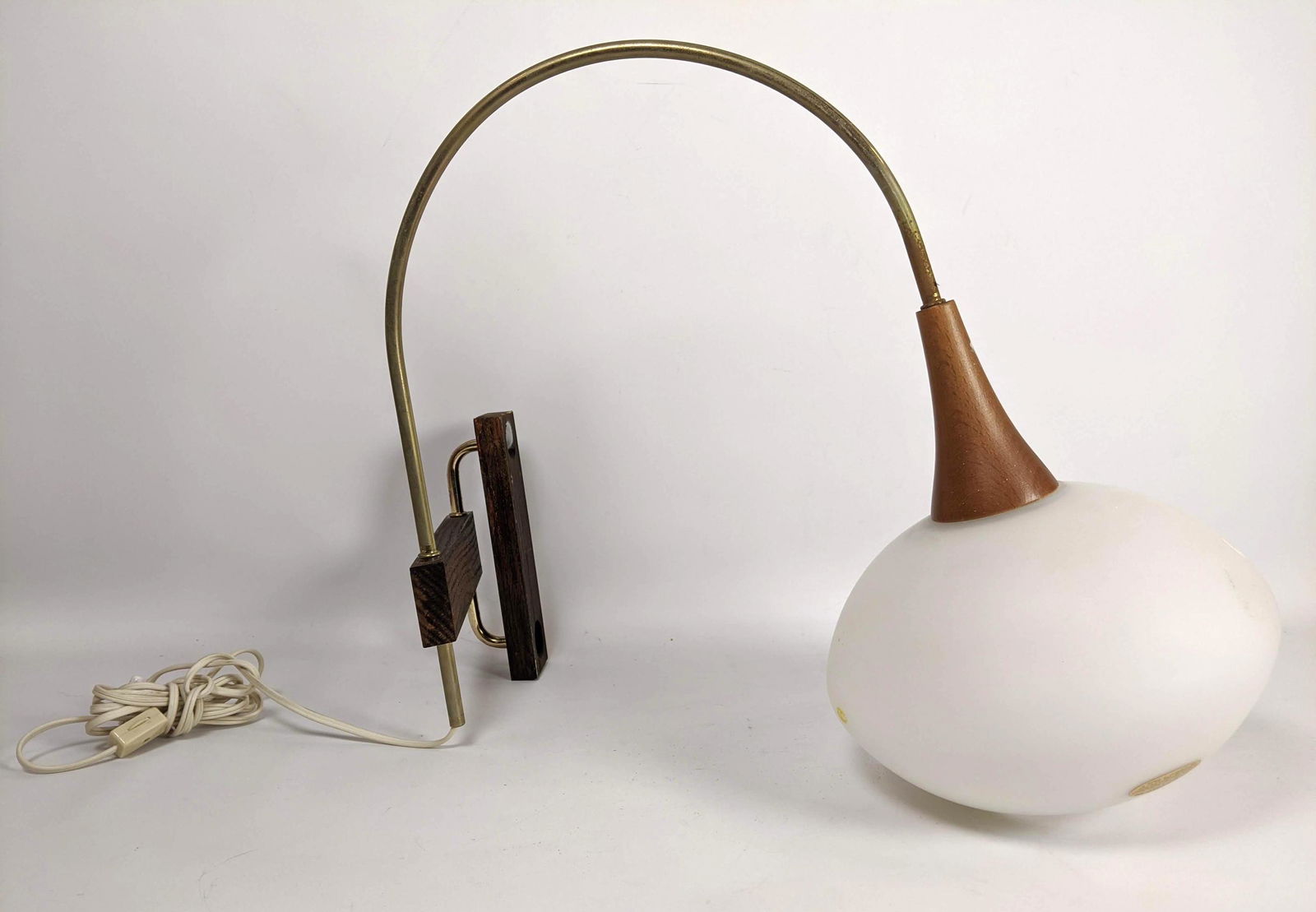 Italian Hand Blown Glass Modernist Wall Sconce Light. O (1 of 10)