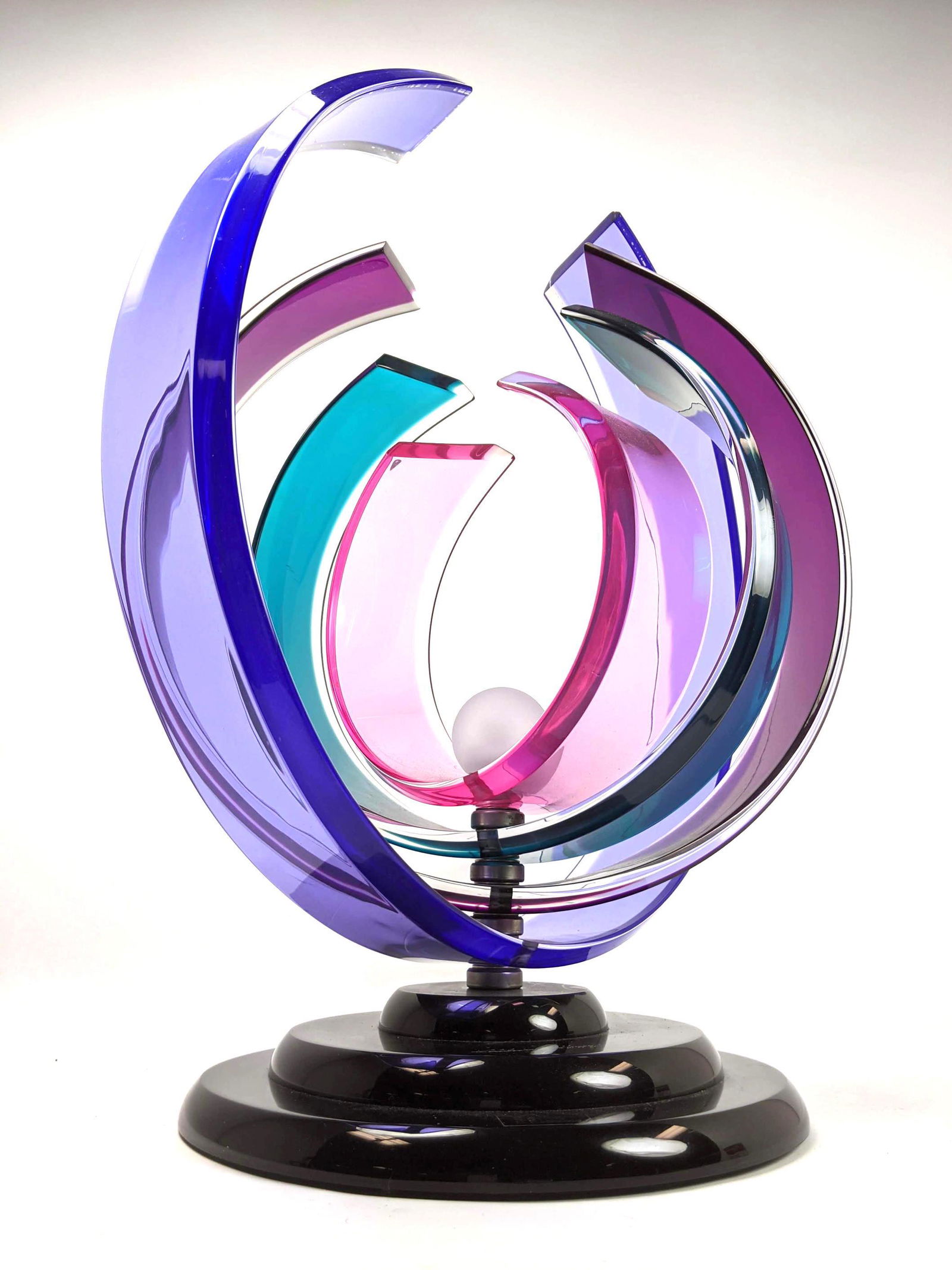 SHLOMI HAZIZA Lucite Acrylic Table Sculpture. Kinetic a (1 of 13)