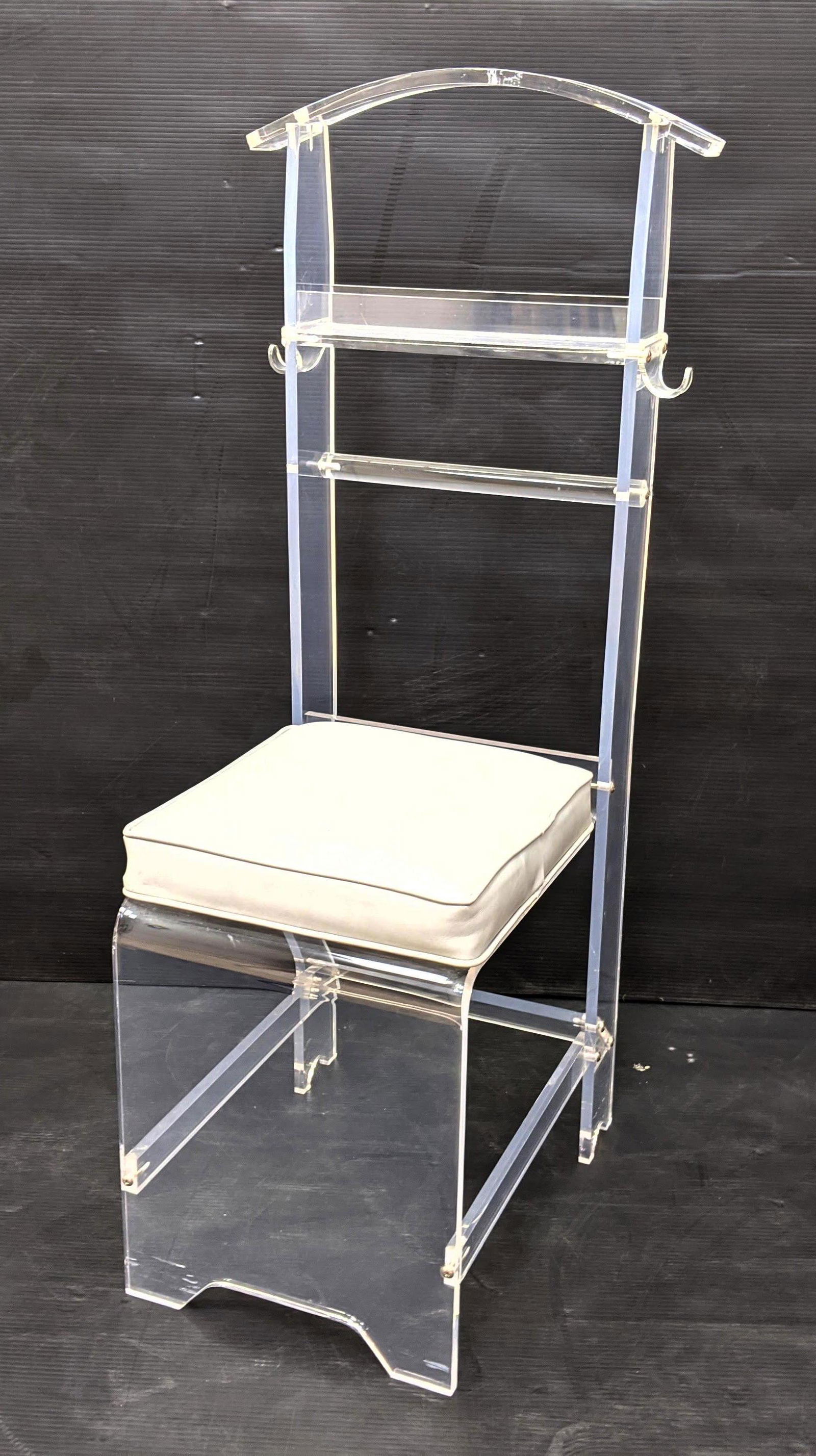 Mid Century Modern  Lucite Valet Chair Seat. Acrylic fr (1 of 8)