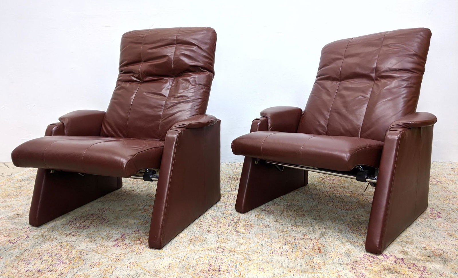 Pr THAYER COGGIN Leather Reclining Lounge Chairs. "Grav (1 of 15)