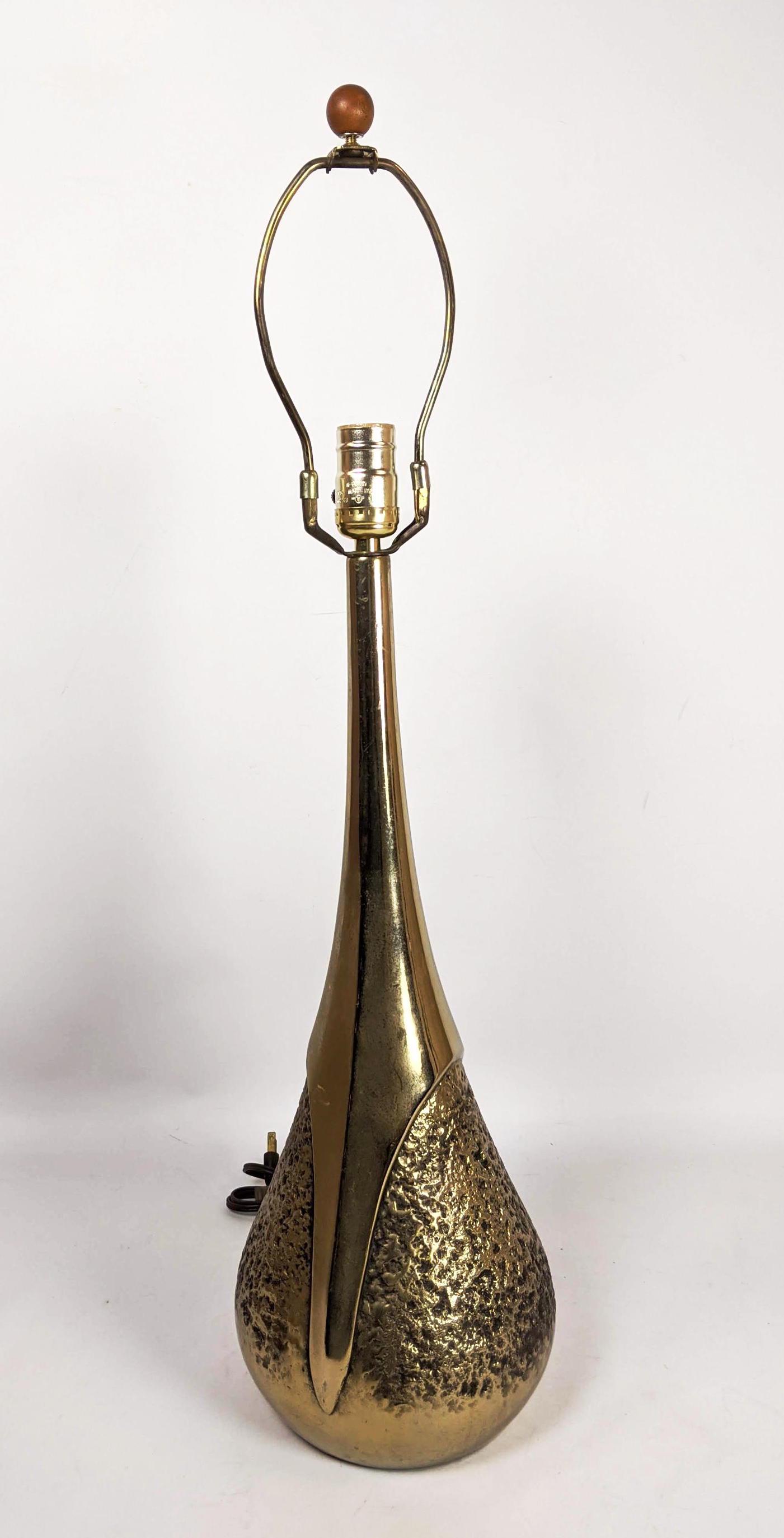 Brutalist Metal Teardrop form Table Lamp. (1 of 7)