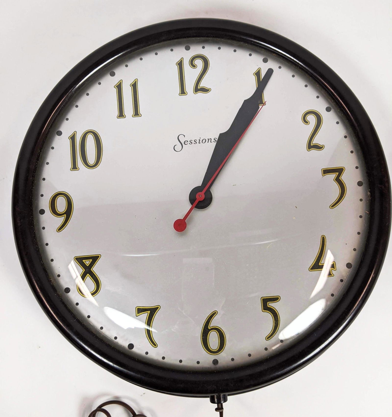 Vintage SESSIONS Wall Clock.  Model W.  Plastic frame. (1 of 7)