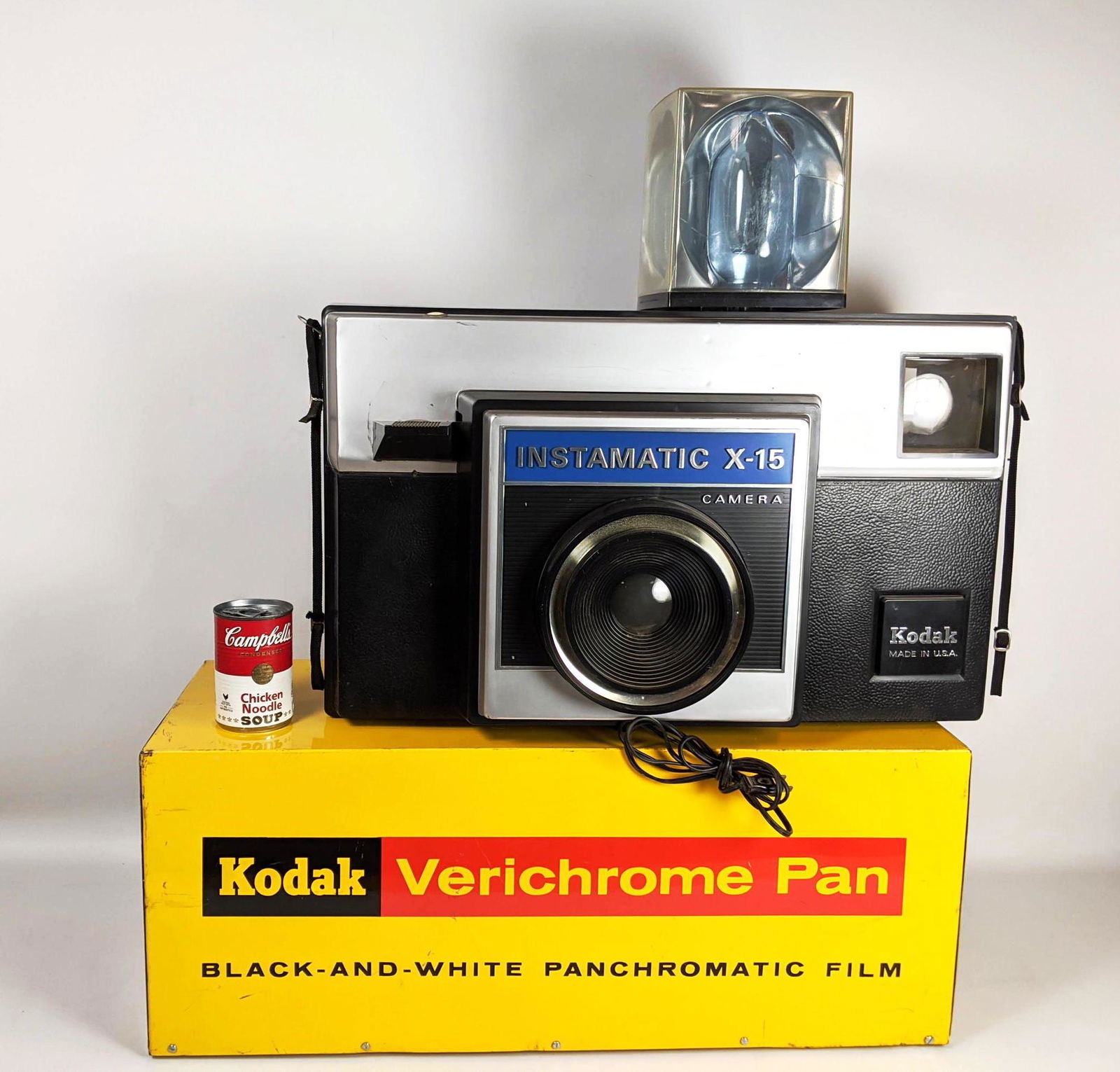 Advertising Oversized KODAK Instamatic F-15 Camera Disp (1 of 8)