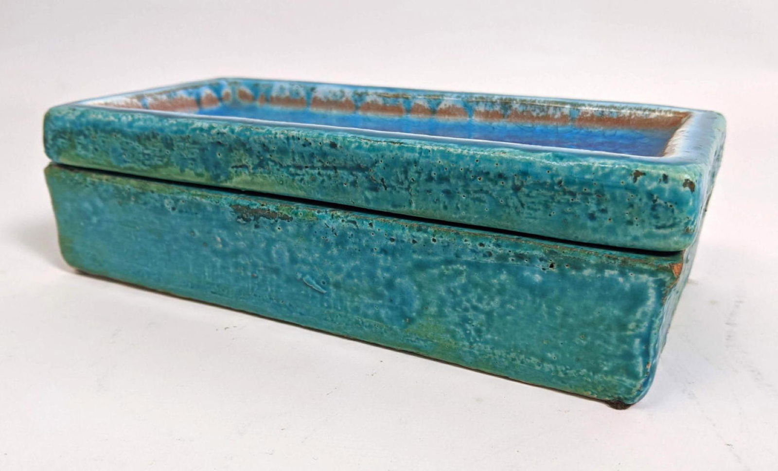 BITOSSI Italian Pottery and Crackle Glass Covered Box. (1 of 5)
