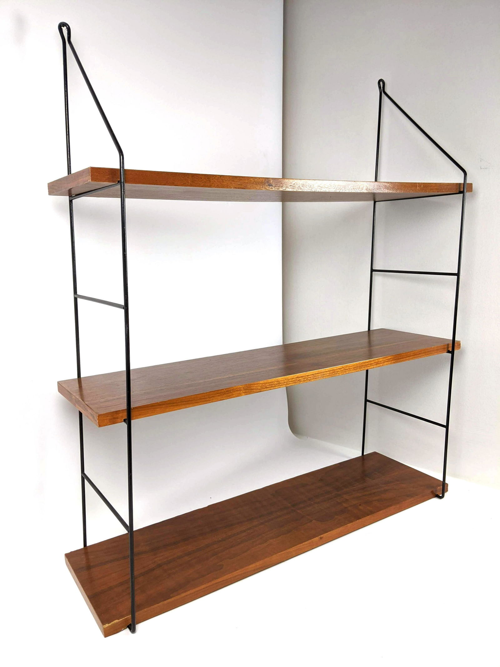 NISSE STRINNING Style wall Hanging shelf. (1 of 11)