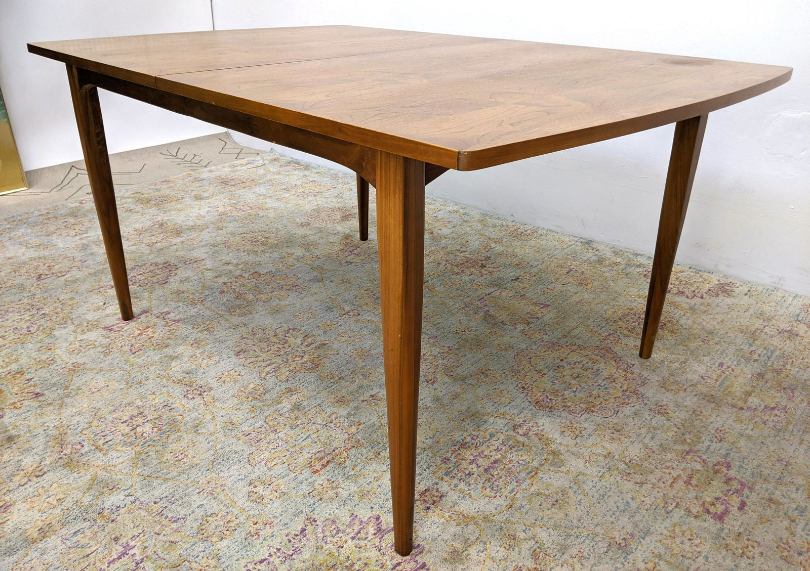 DREXEL American Modern Walnut Dining Table. One 22"x40" (1 of 11)