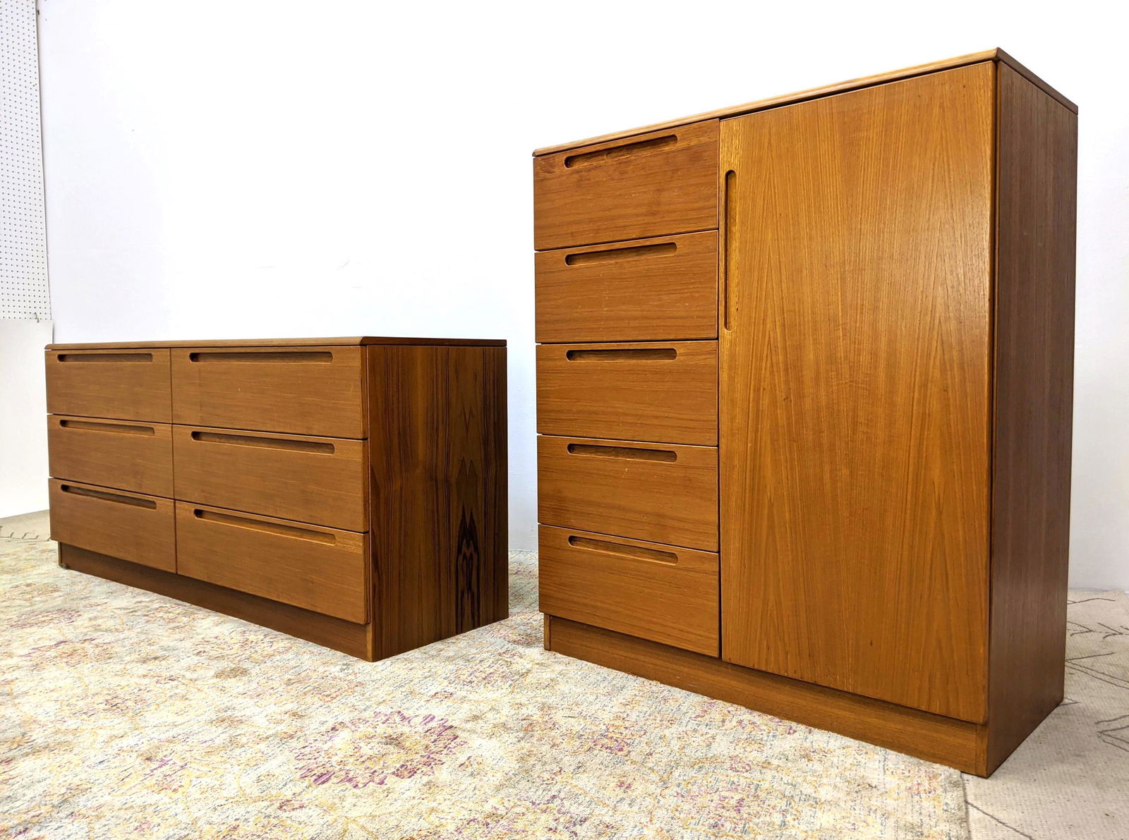 2 pcs Danish Modern Teak Bedroom Furniture. Gentlemans (1 of 20)