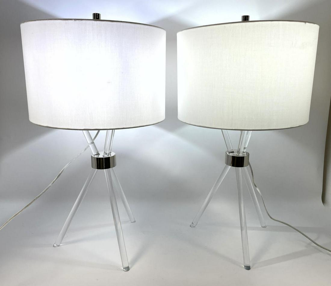 Pair Contemporary Lucite Acrylic Table Lamps. (1 of 11)