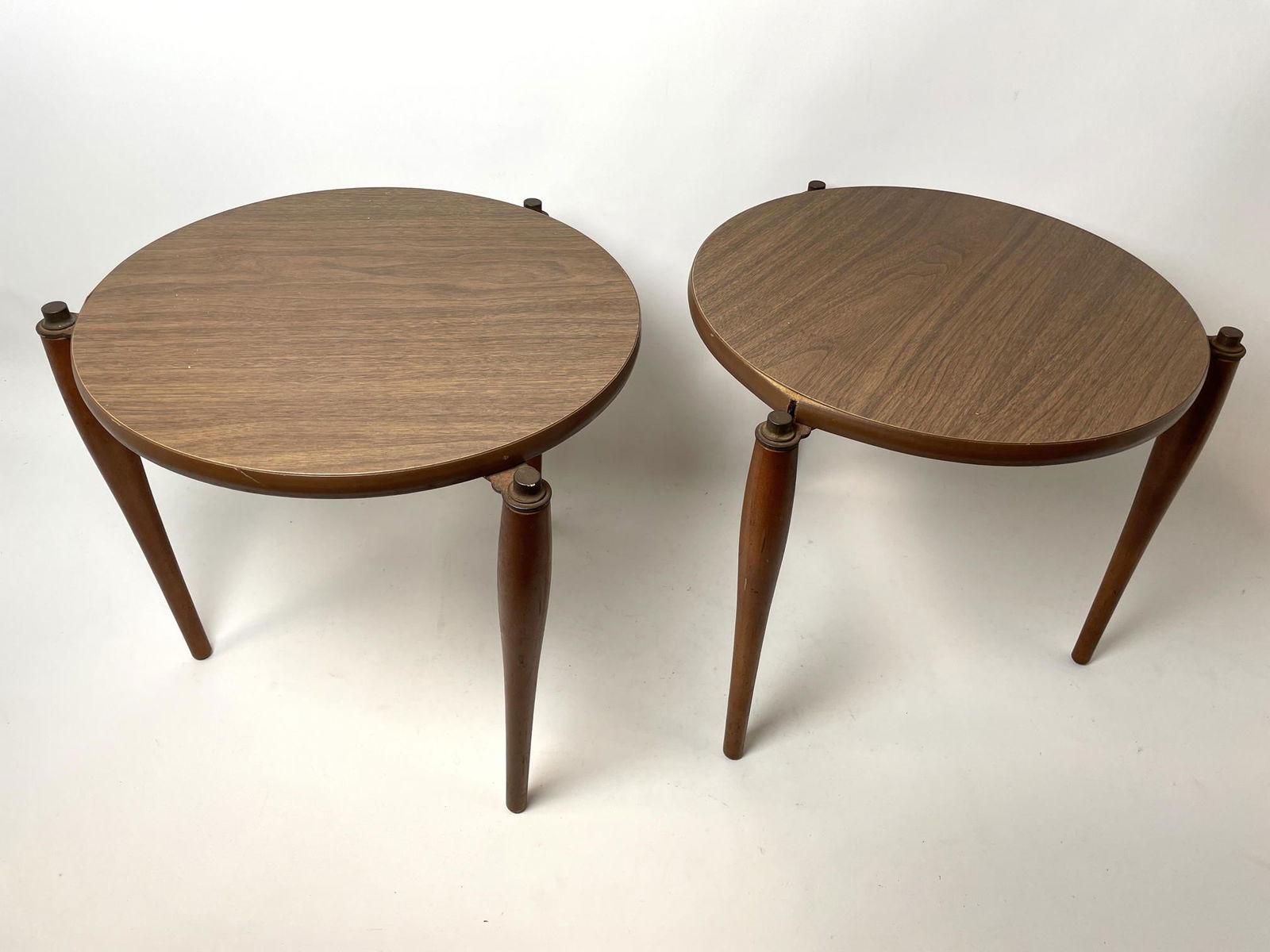 pair Mid Century Modern stacking tables.  Tapered legs (1 of 7)