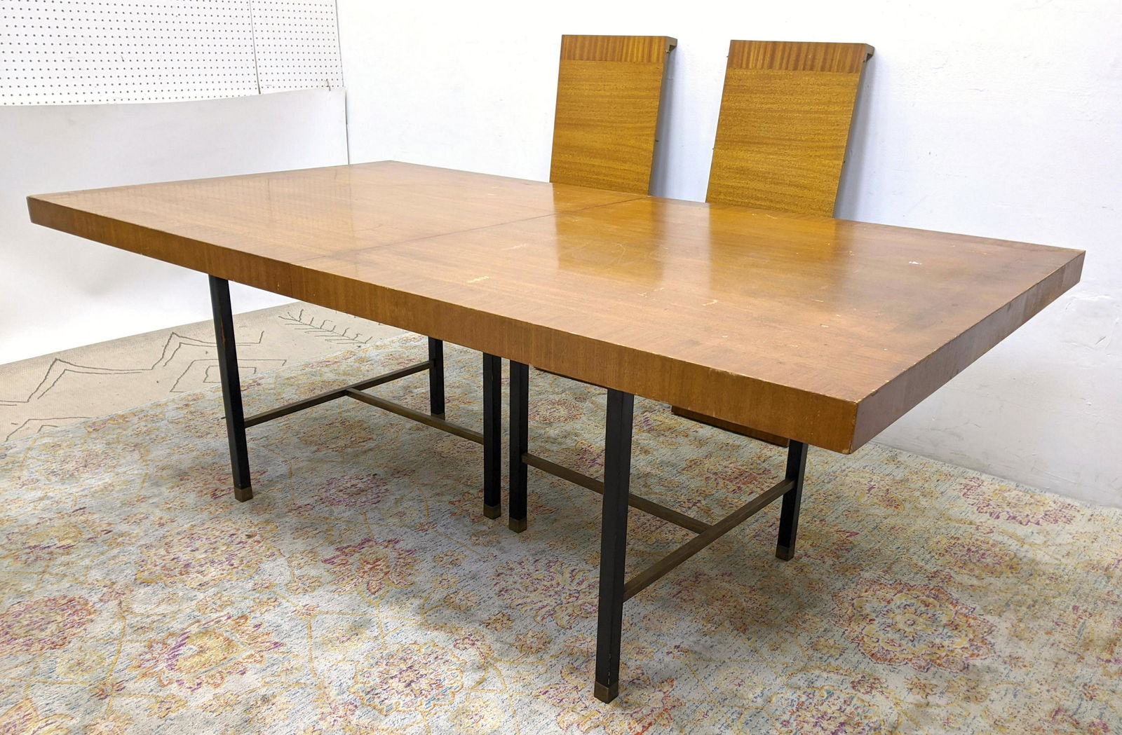 HARVEY PROBBER Dining Table. American Modern Dining Tab (1 of 20)