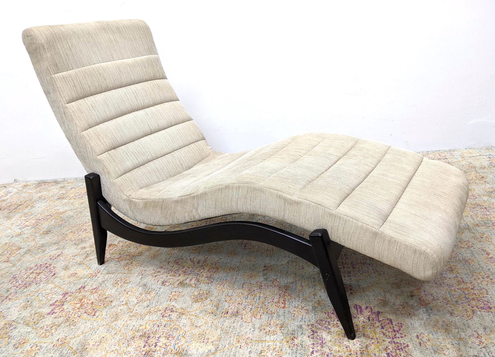 Stylish Curvy Chaise Lounge. Pearsall Style. Simple Woo (1 of 13)
