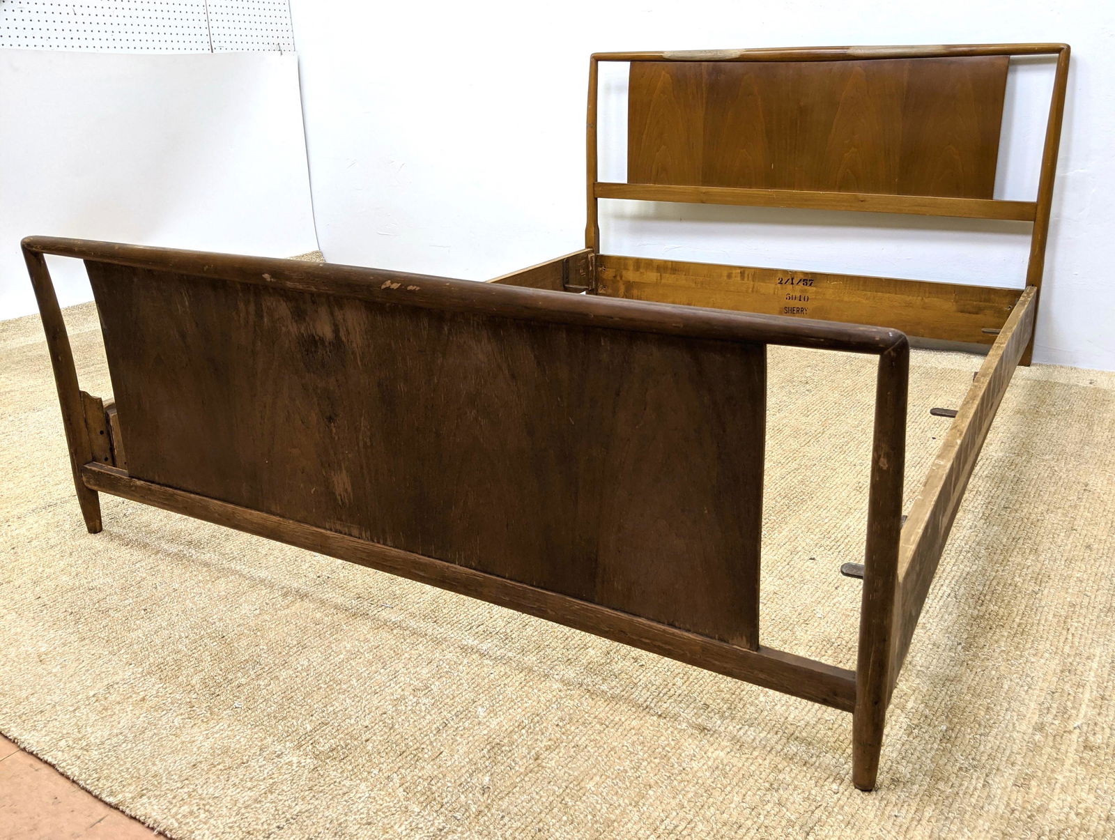 ROBSJOHN GIBBINGS Modernist Full Size Bed. American Mod (1 of 12)