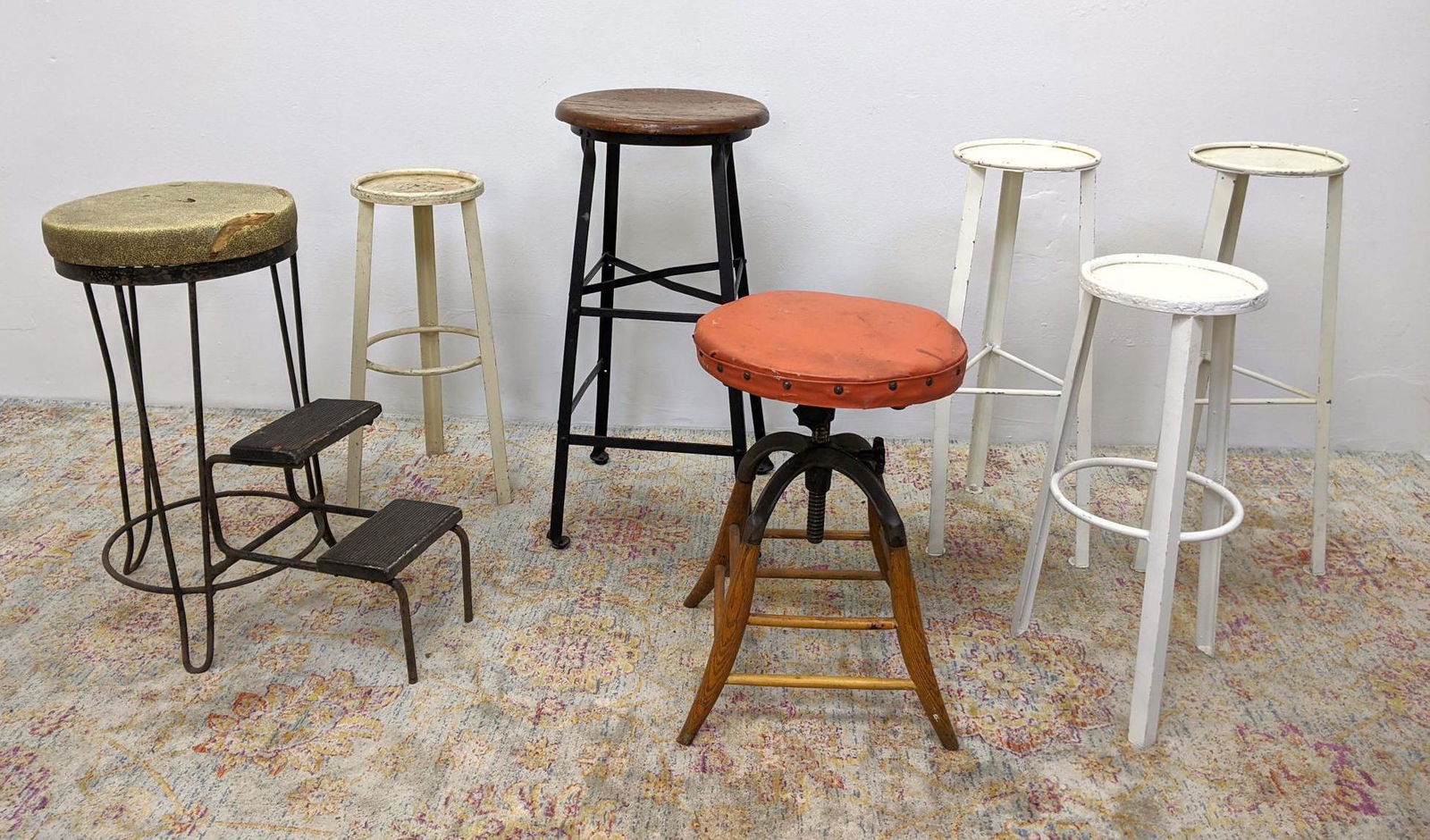 Lot 7 Assorted Small Stands and Stools. One adjustable (1 of 19)