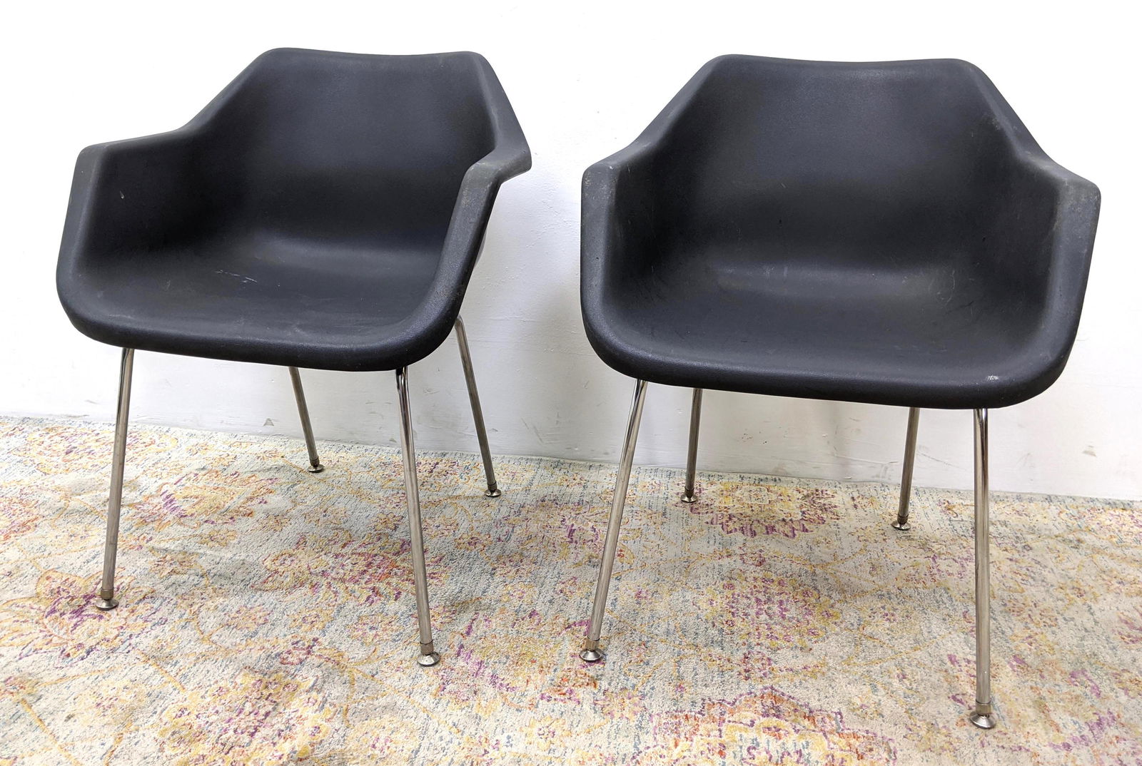 John Stuart Plastic and Chrome Chairs. FT: John Stuart Plastic and Chrome Chairs. FT-- Dimensions: H: 30.5 inches: W: 24 inches: D: 19 inches ---