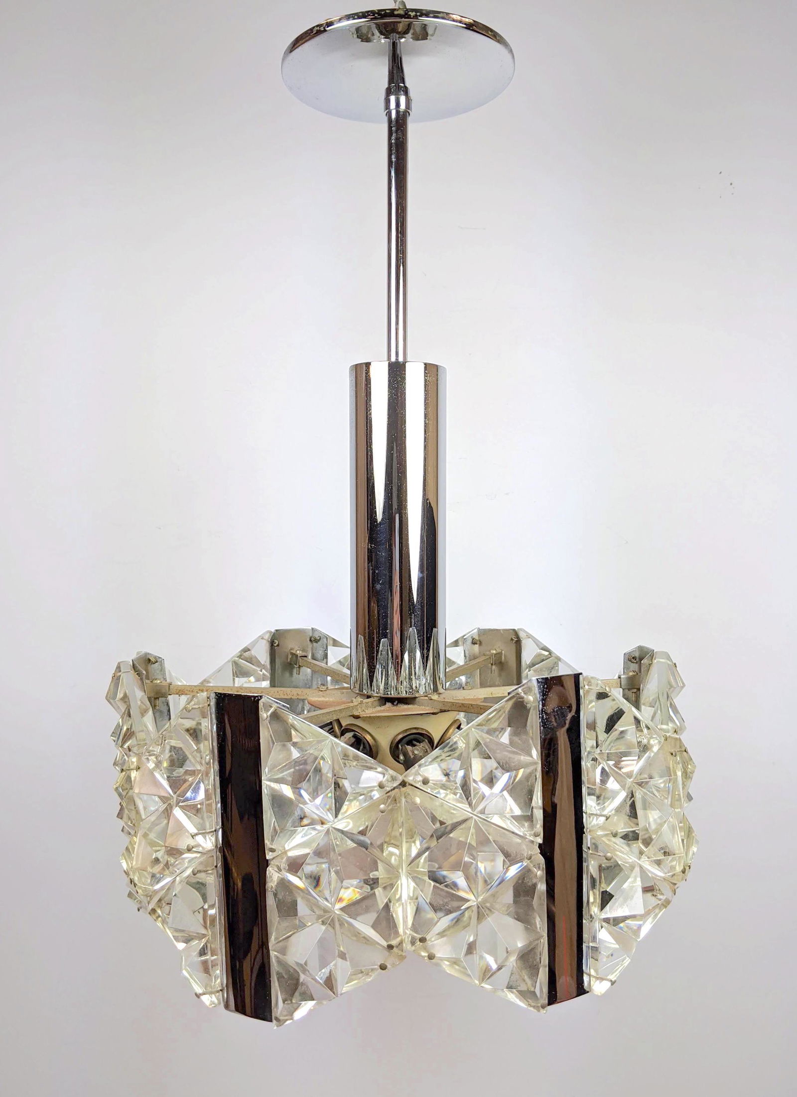 Mid Century Modern Chandelier Pendant Lamp. Faceted Gla (1 of 14)