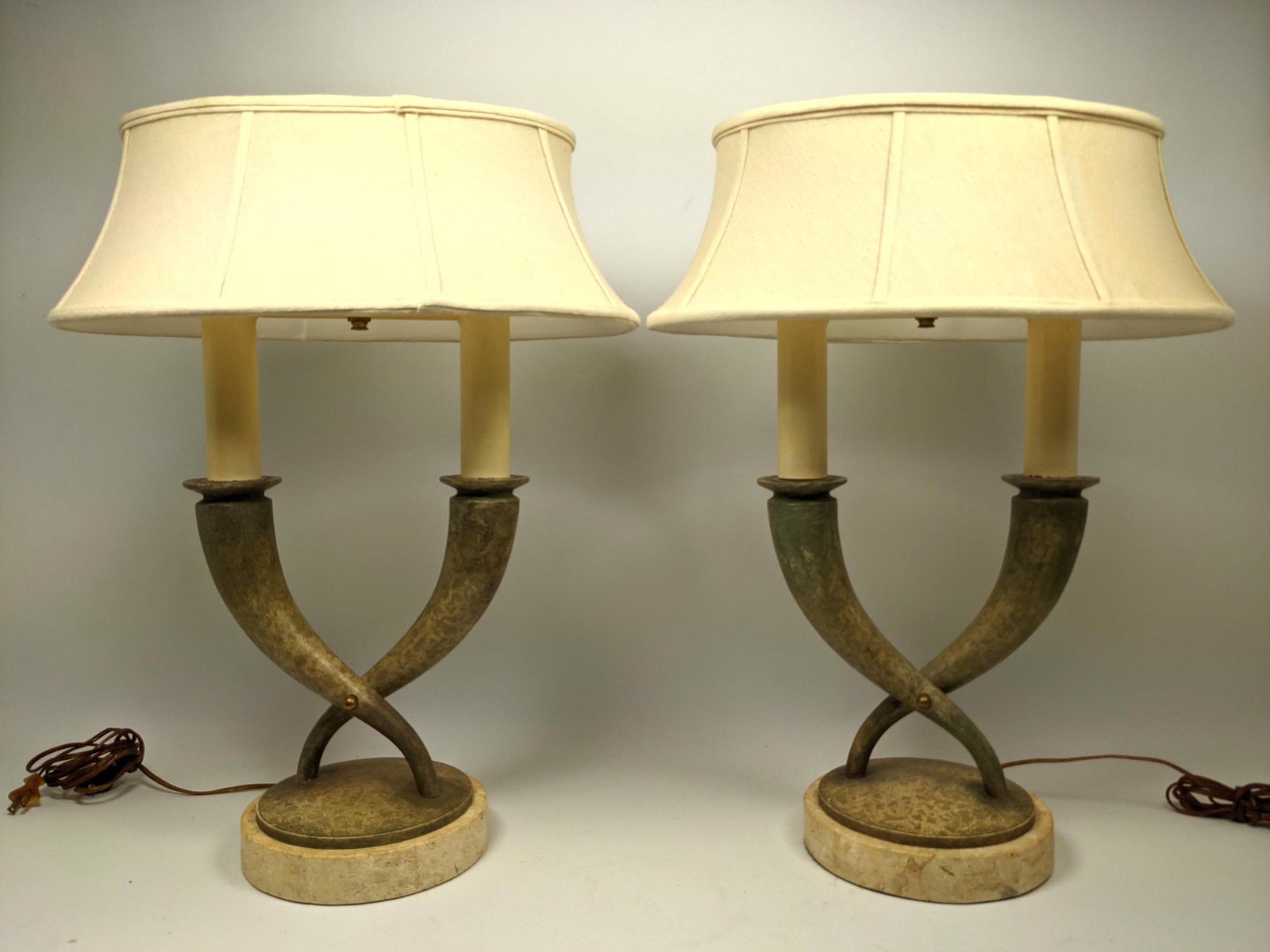 Pair Decorator Crossed Horn Table Lamps. (1 of 10)