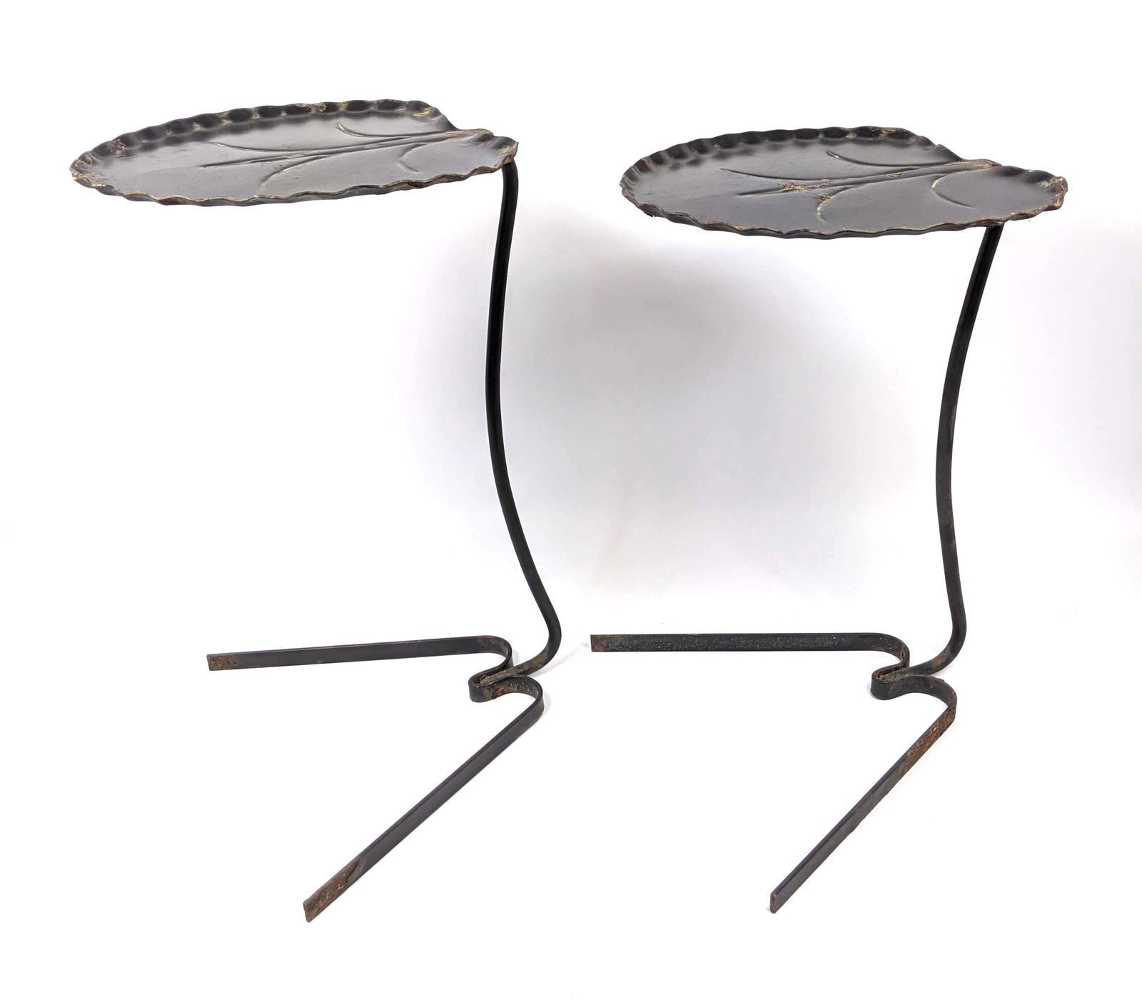Pr SALTERINI Leaf Iron Nesting Tables. Painted Black. O (1 of 9)