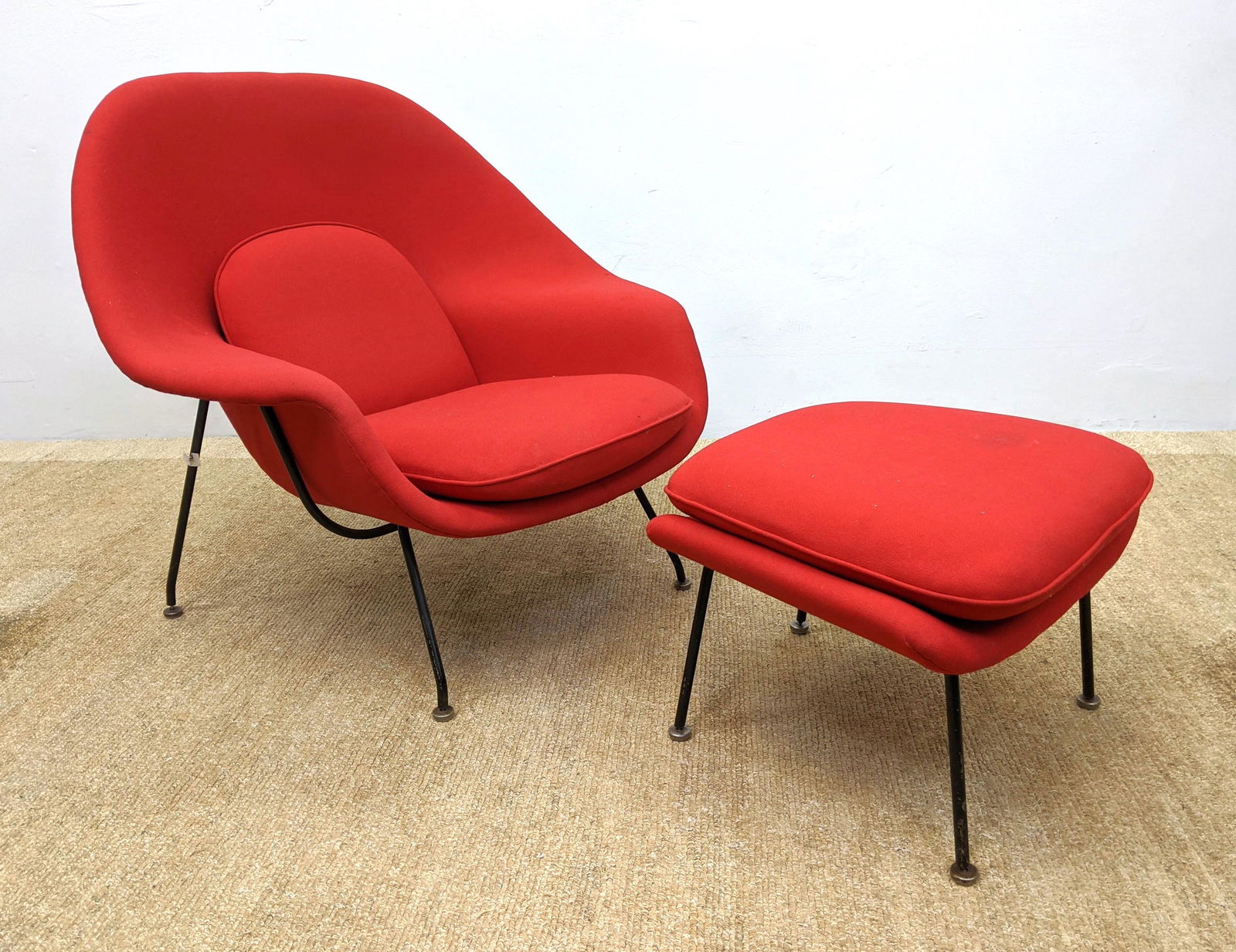 Eero Saarinen Knoll Attributed Womb Chair and Ottoman. (1 of 16)