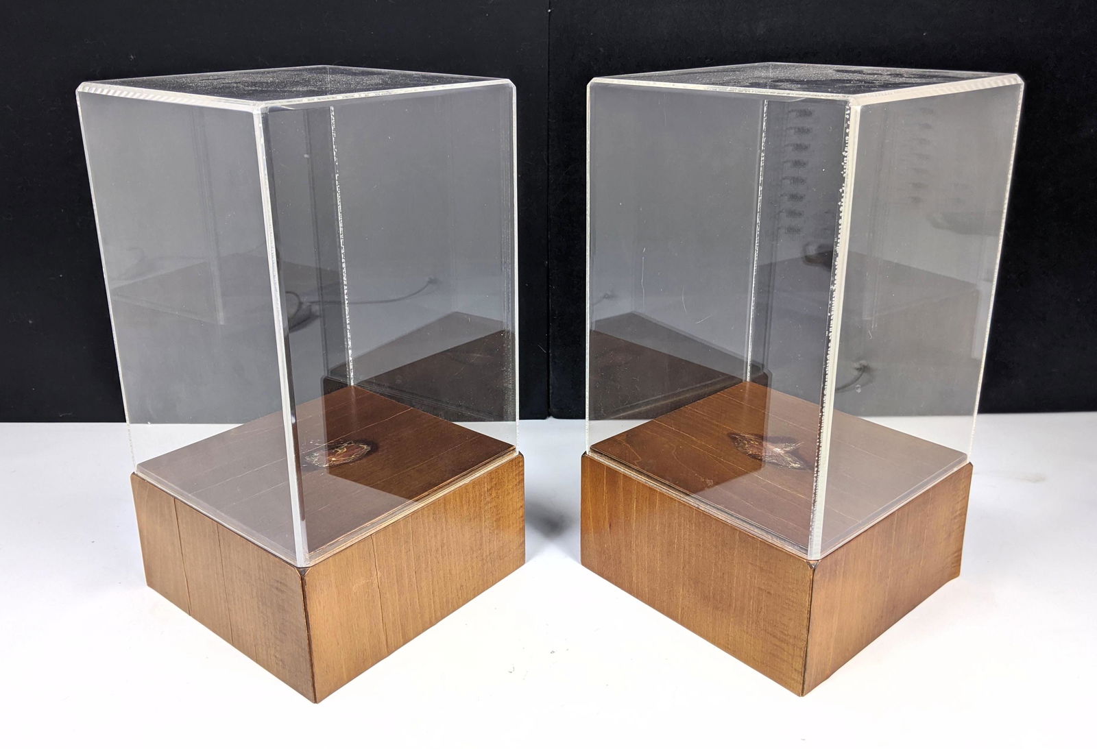 Pr Lucite Display Cases on Wood bases. (1 of 14)