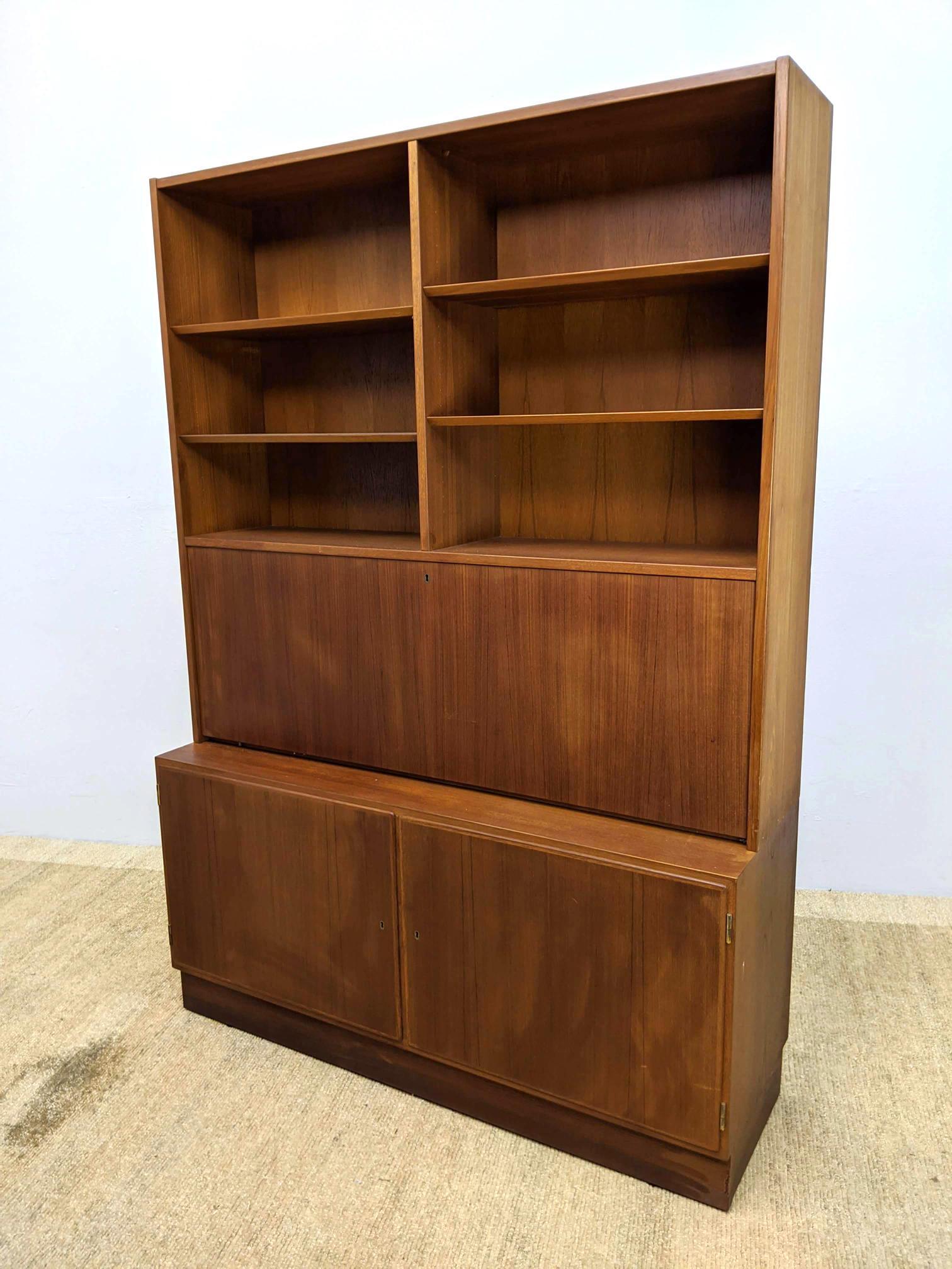 POUL HUNDEVAD  Danish Modern Teak 2 Part Book Case Desk (1 of 20)