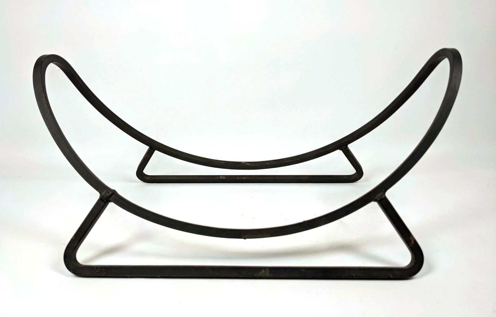 Wrought Iron Minimalist Fireplace Log Holder. (1 of 8)