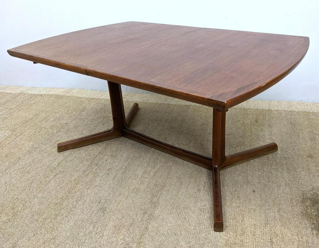 Danish Modern Teak Dining Table. Two 19.5" leaves. (1 of 15)