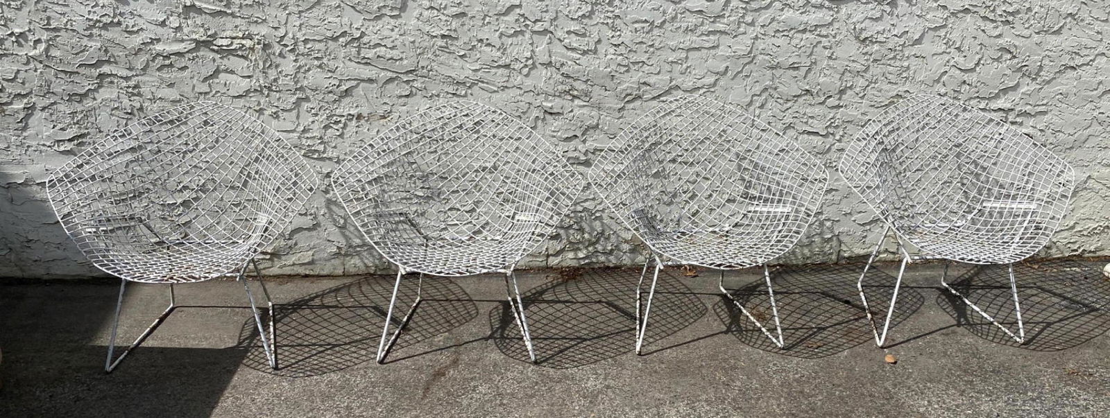Set 4 Harry Bertoia Diamond Lounge Chairs.  Painted Whi (1 of 18)