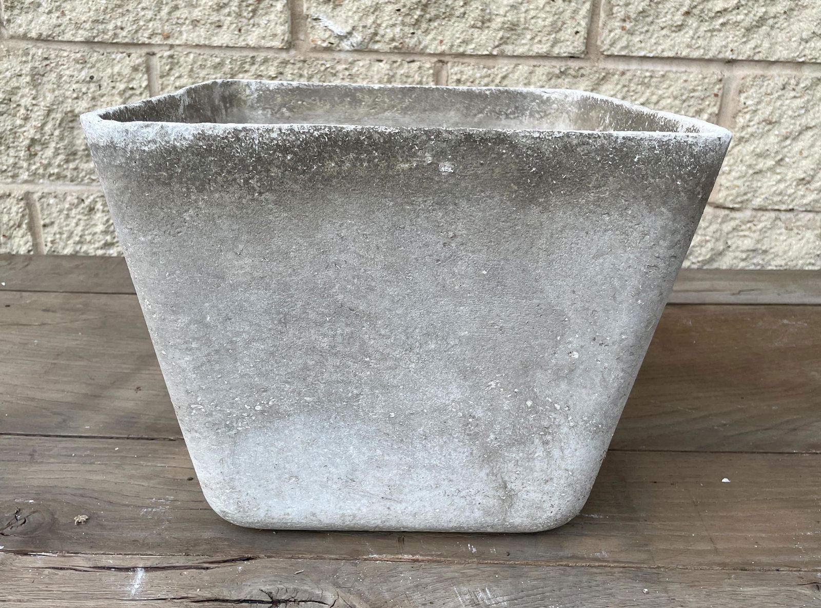 WILLY GUHL Planter Box with Handle Sides. (1 of 5)