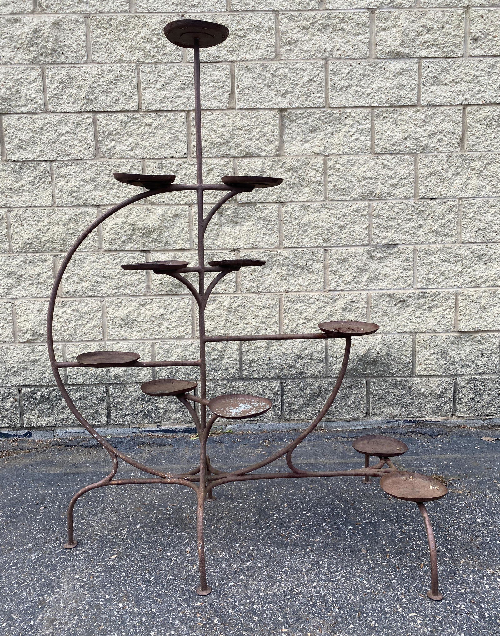 Rusty Iron Plant Stand Shelf.  Outdoor Garden. (1 of 12)