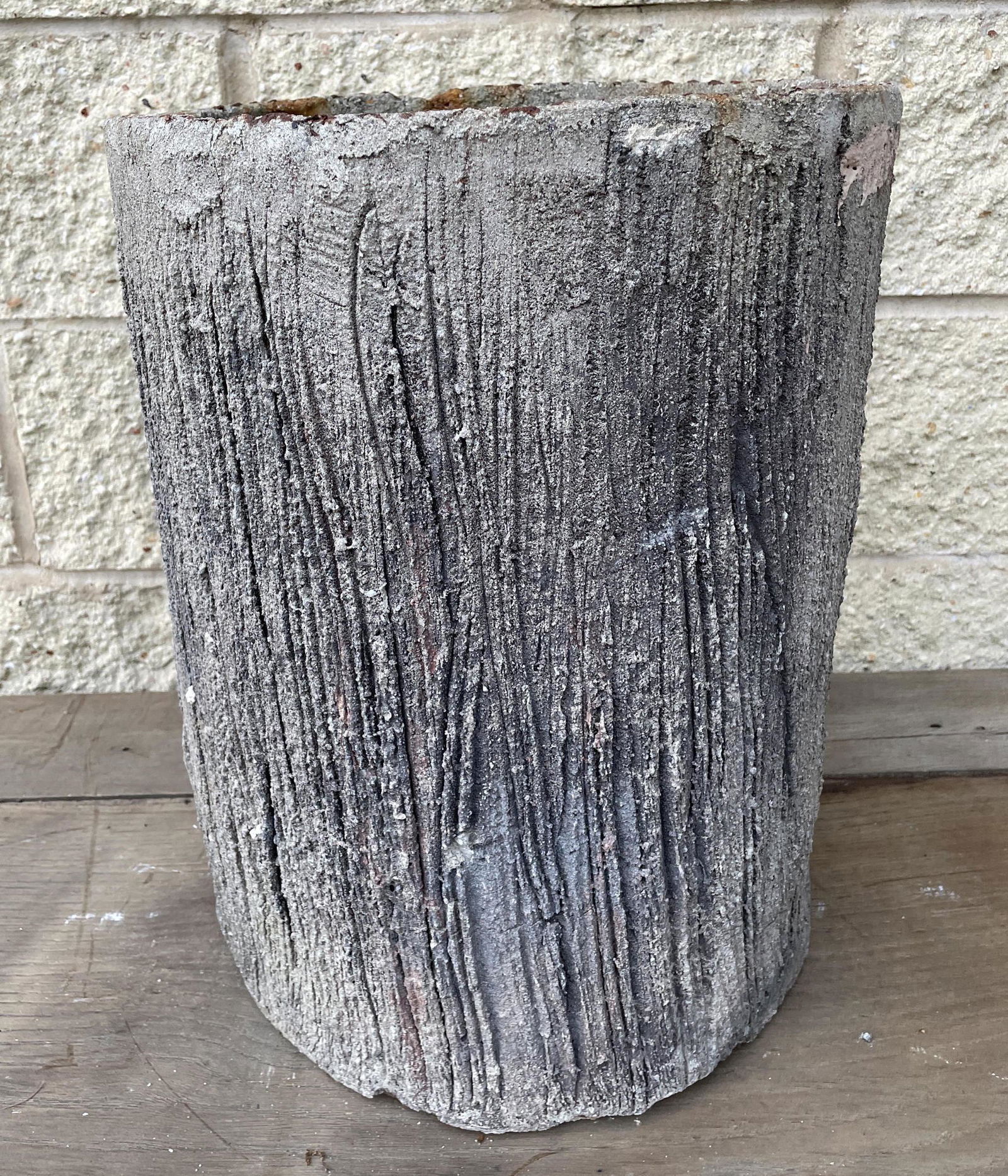 French Faux Bois Planter Cement construction. (1 of 5)