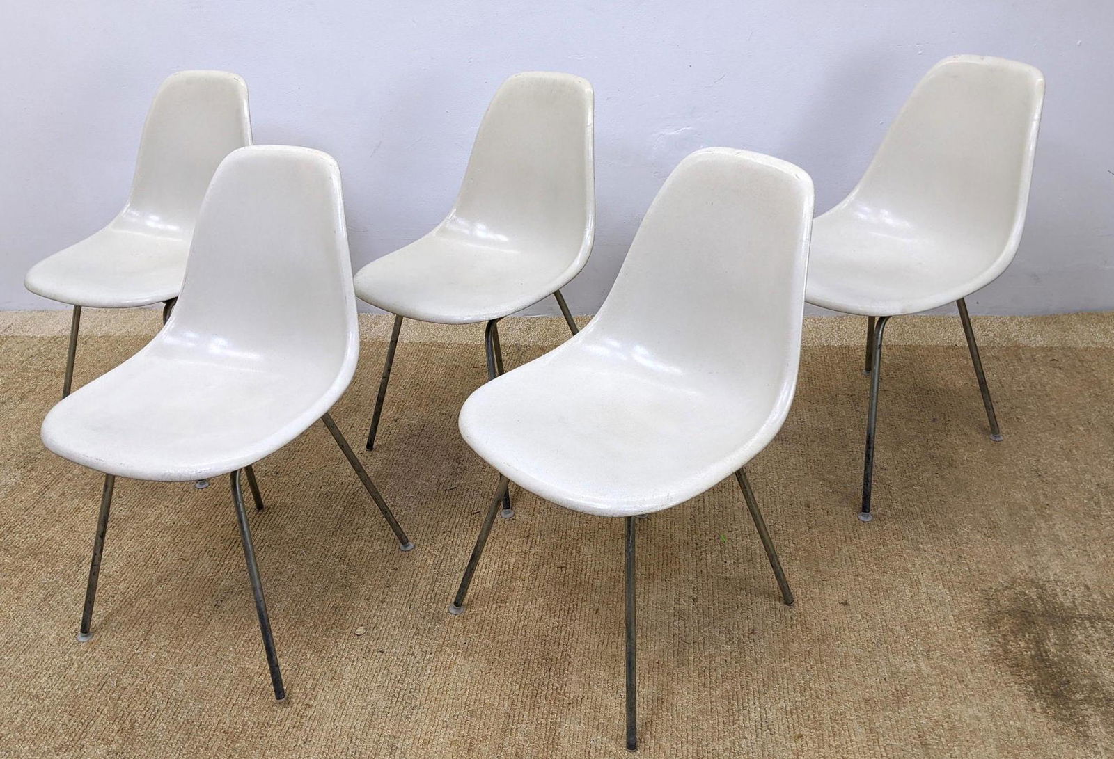 Set 5 HERMAN MILLER Molded Fiberglass Dining Chairs. Wh (1 of 10)