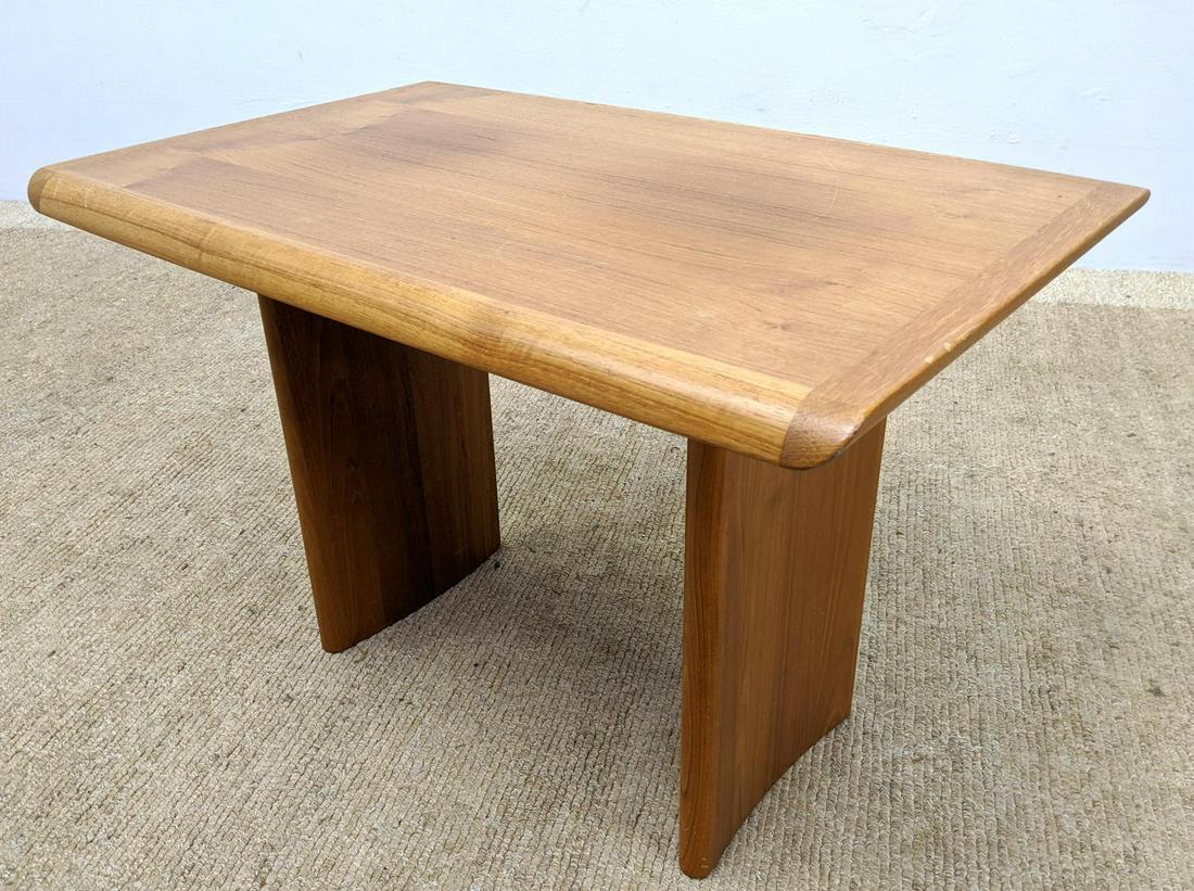 Danish Modern Teak Side End Table. (1 of 10)