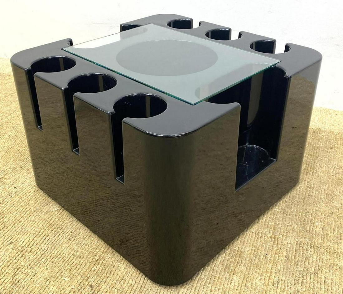 ARTEMIDE MILANO Molded Plastic Rolling Cart. Marked Bac (1 of 9)