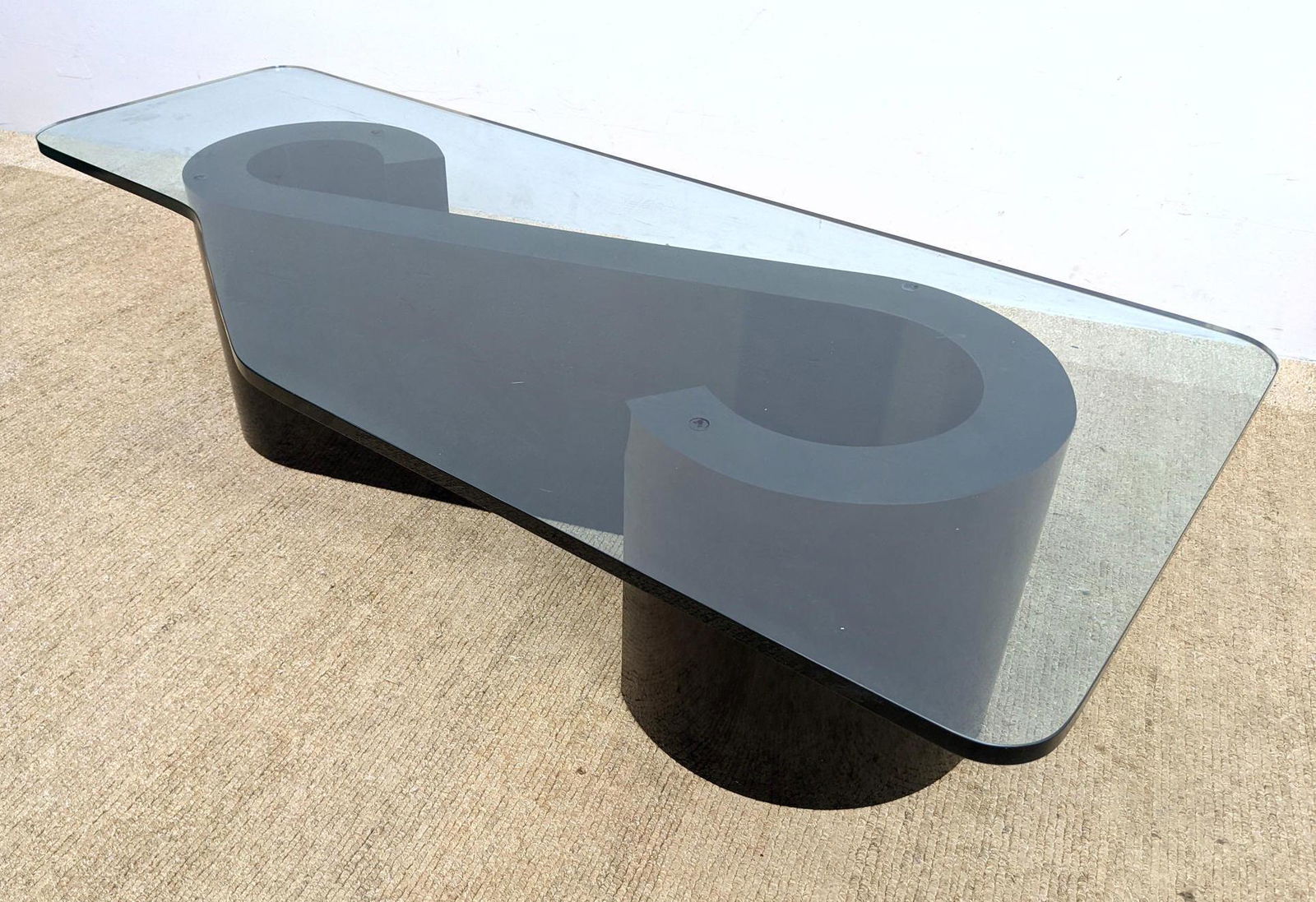 80s Modern Decorative Coffee Cocktail Table. Shaped gla (1 of 12)
