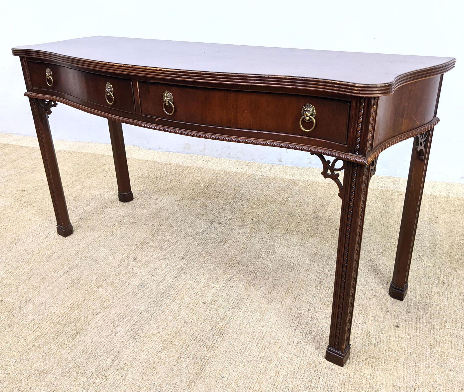 PALMER HOME COLLECTION Sideboard Server on Legs. Chippe (1 of 17)