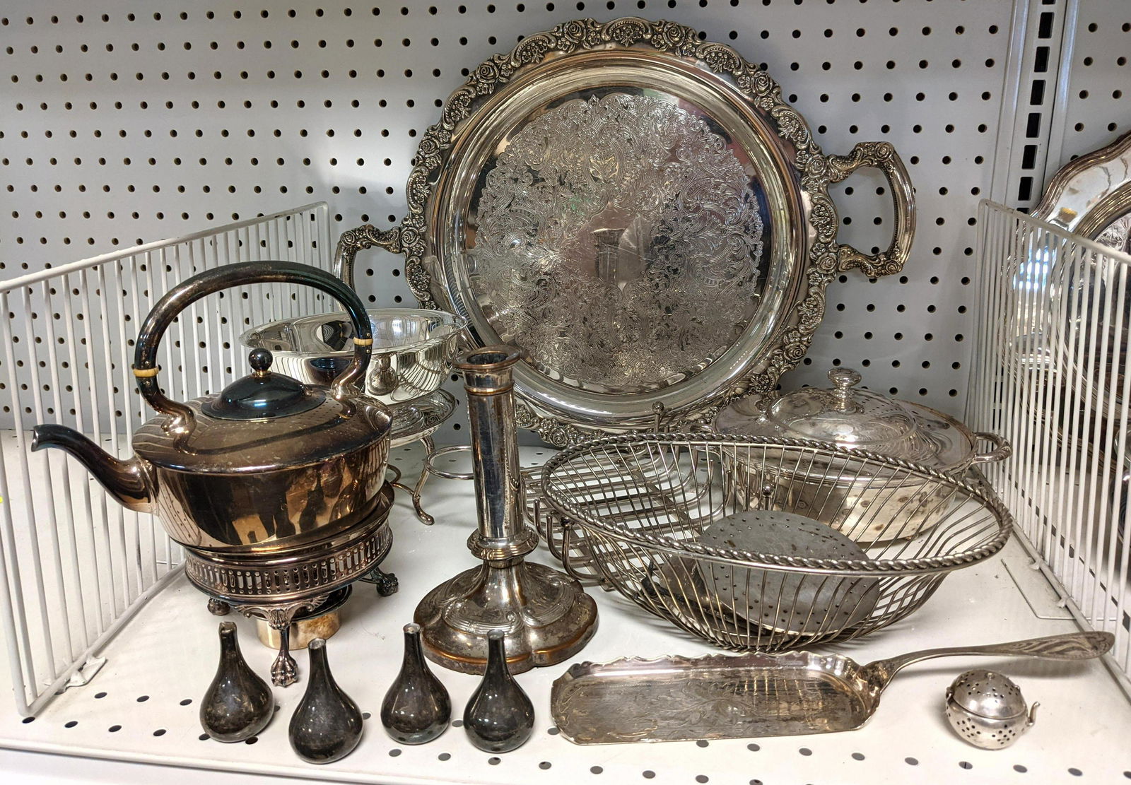 Large Lot of Vintage Silver Plate. Trays, Pots, etc. (1 of 15)