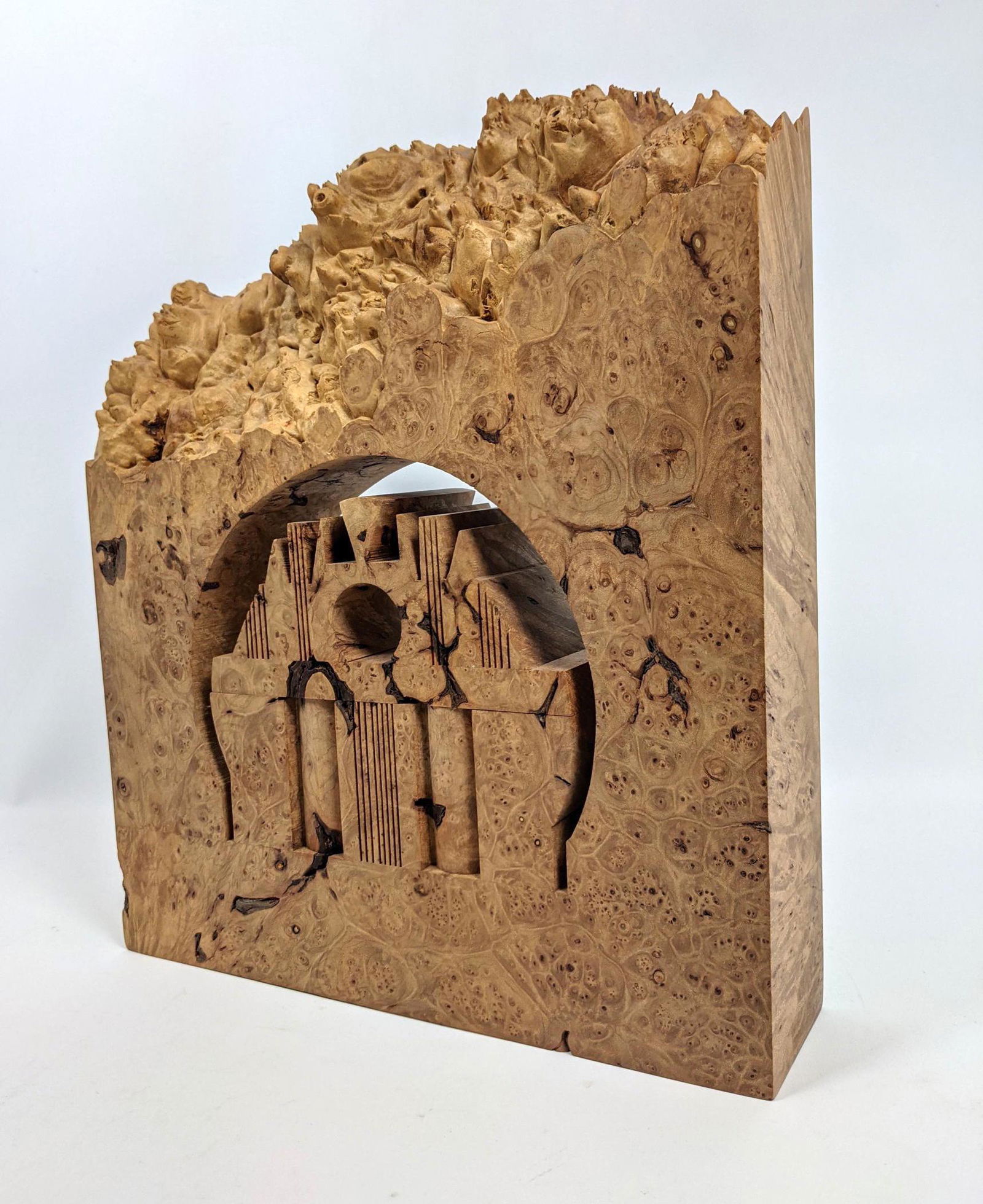 Large MICHAEL ELKAN Burl Wood Box. Carved center compa: Large MICHAEL ELKAN Burl Wood Box. Carved center compartment. -- Dimensions: H: 14.5 inches: W: 12.5 inches: D: 3 inches ---