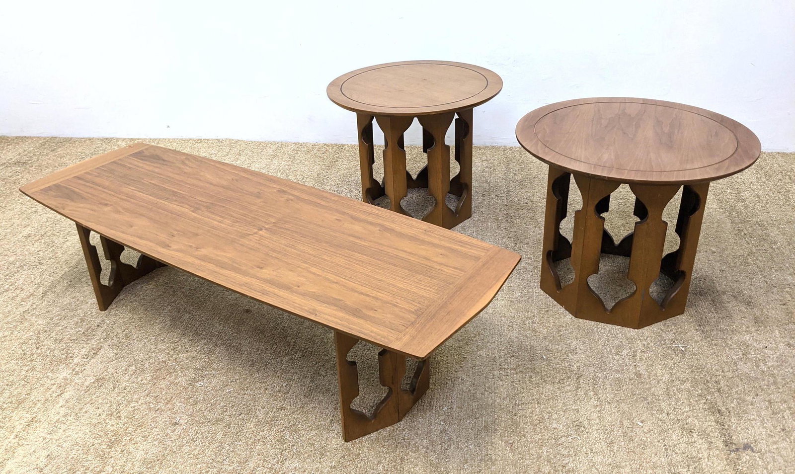 3pcs American Modern Table Set.  Coffee Table and 2 Sid (1 of 18)
