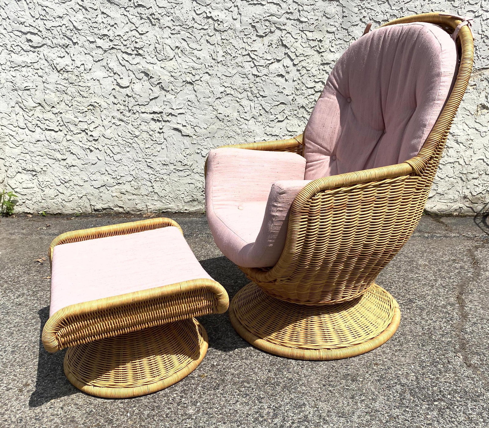 Tall Back Wicker Rattan Lounge Chair and Ottoman. (1 of 11)