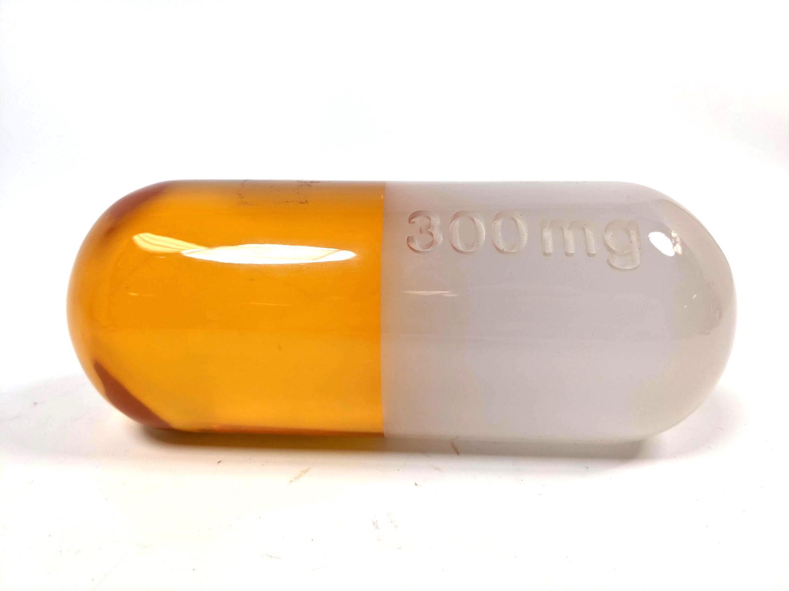 Jonathan Adler Acrylic Pop (Art) Pill. 300mg. "Get you: Jonathan Adler Acrylic Pop (Art) Pill. 300mg. "Get your daily prescription of surrealism with our lustrous homages to fab pharmaceuticals. Crafted from solid acrylic in a range of poppy colors with la