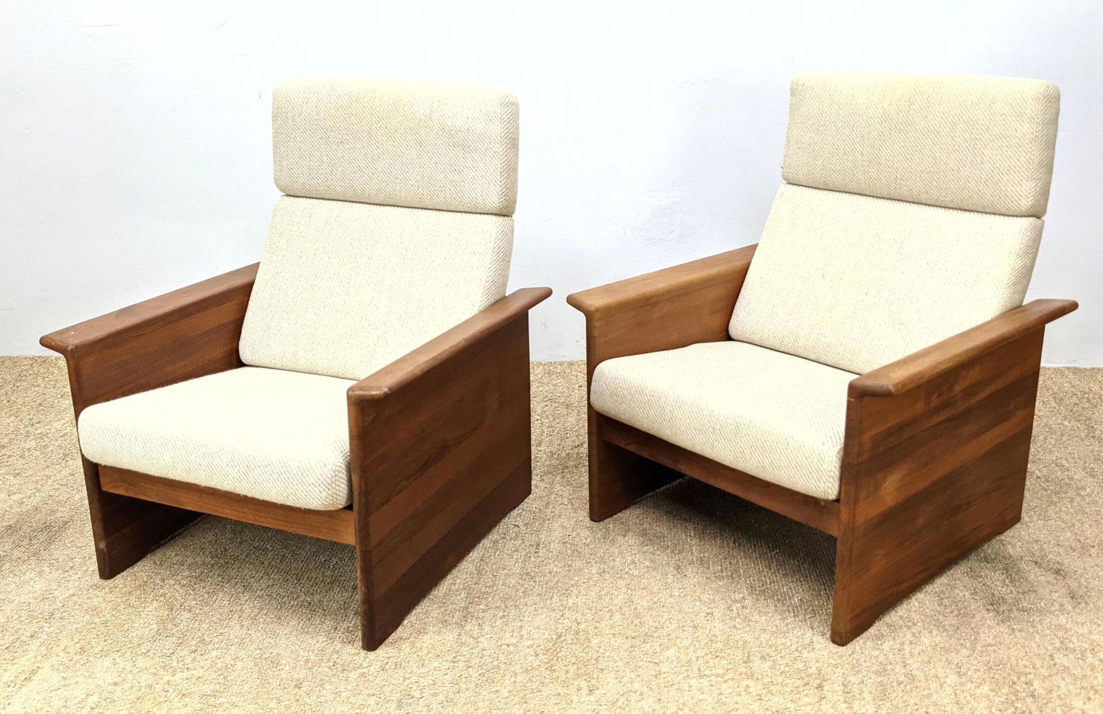 Pr TARM STOLE Danish Modern Teak Lounge Chairs. Flared (1 of 15)