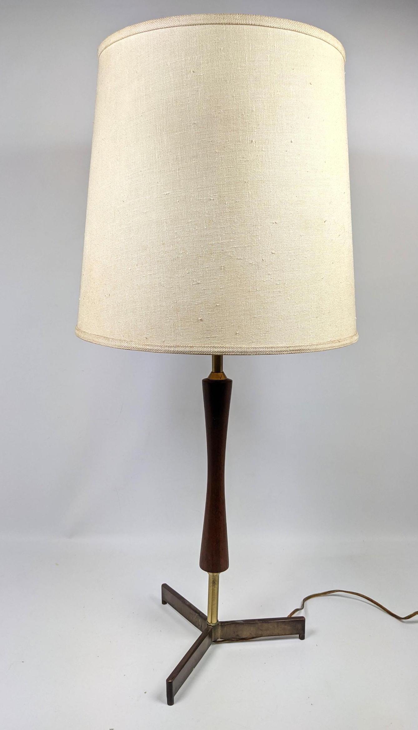 McCobb Style walnut and Brass Table Lamp. (1 of 11)